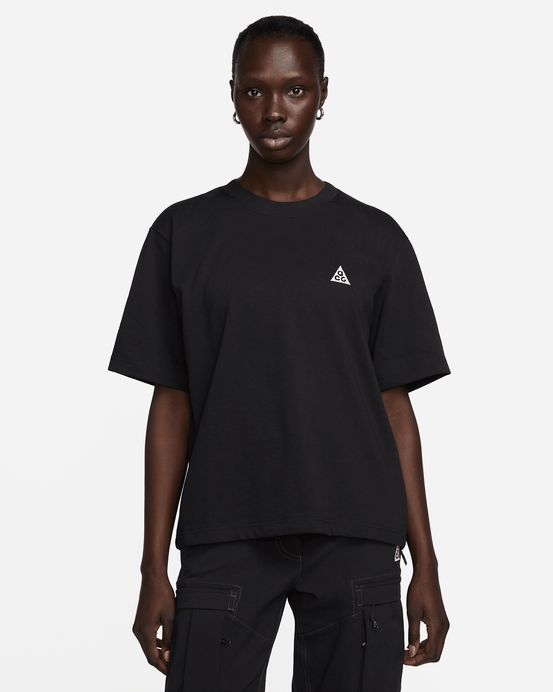Nike ACG Women's Short-Sleeve T-Shirt - Black/Summit White