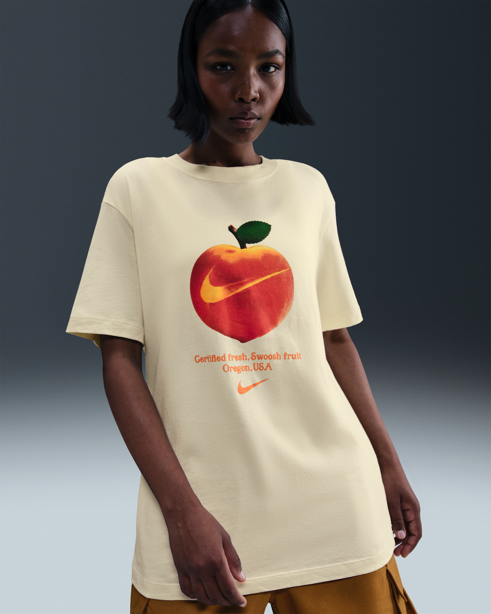 Nike Sportswear Women's T-Shirt - Coconut Milk
