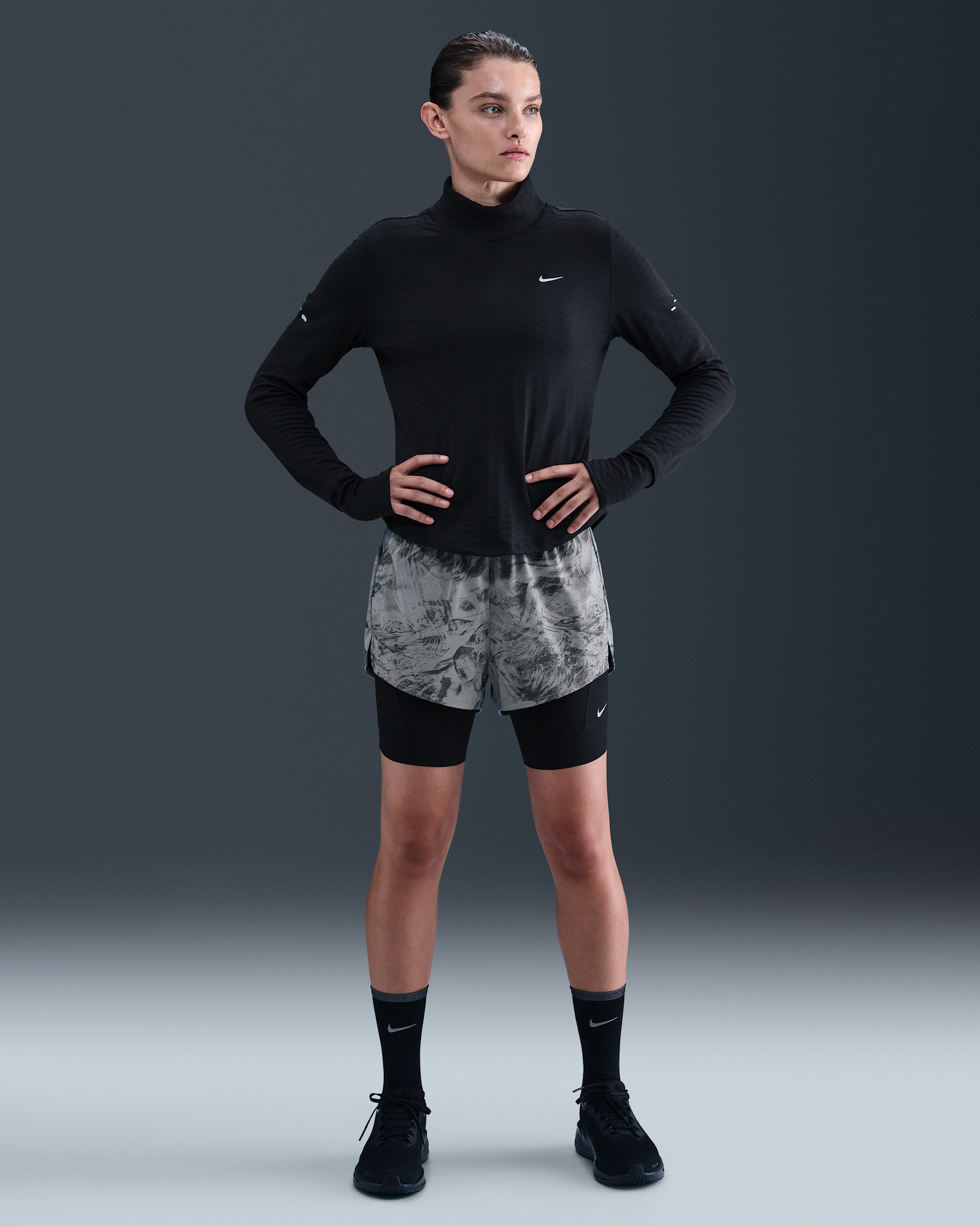 Nike Swift Women's Mid-Rise 2-in-1 Reflective Design Running Shorts - Thunder Grey/Dark Smoke Grey/Black