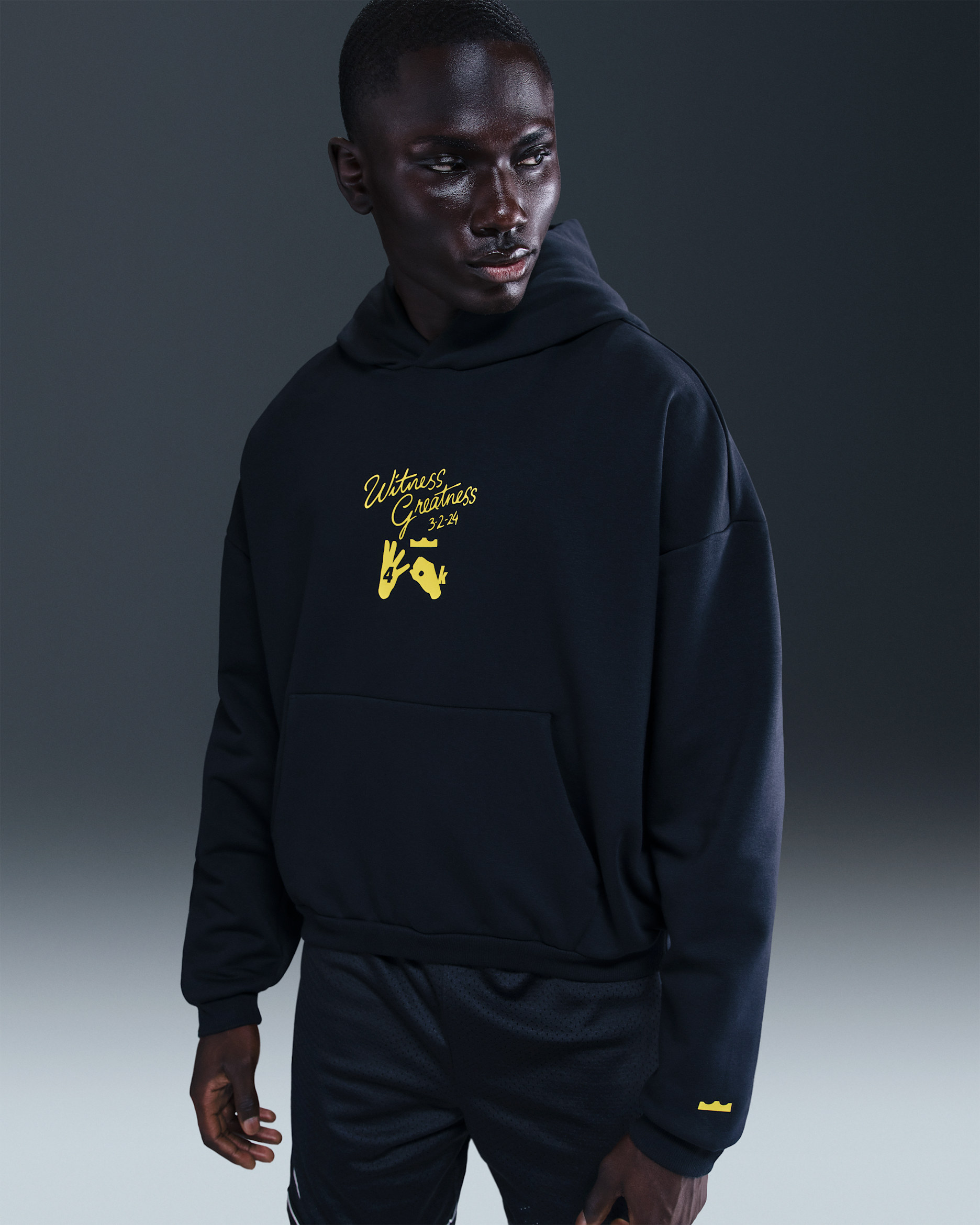 LeBron Standard Issue "Uncharted" Men's Therma-FIT Basketball Hoodie - Black