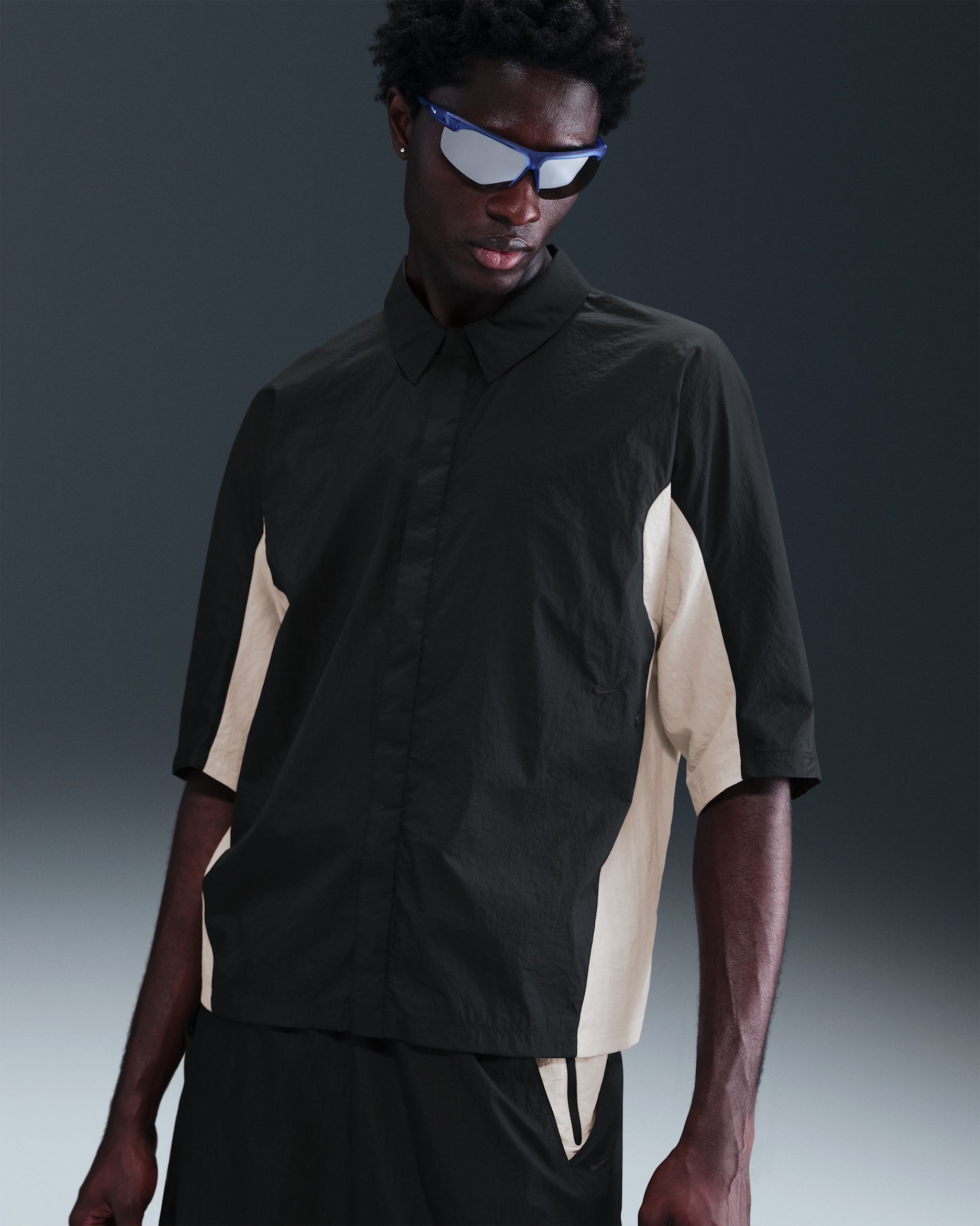 Nike Tech Men's Woven Oversized Shirt - Black/Light Bone/Black