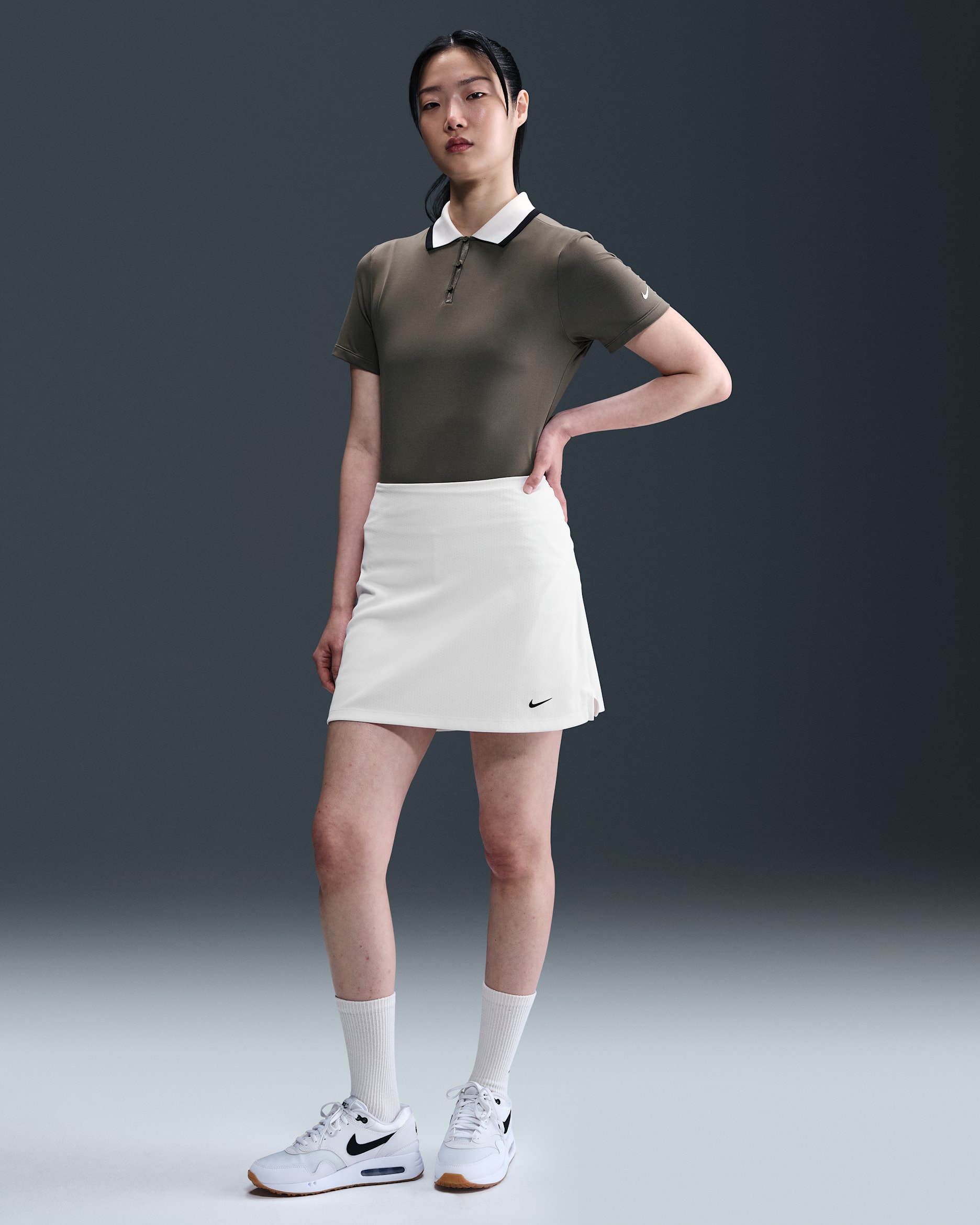 ナイキ ツアー ウィメンズ Dri-FIT ADV ゴルフスカート - ホワイト/ブラック