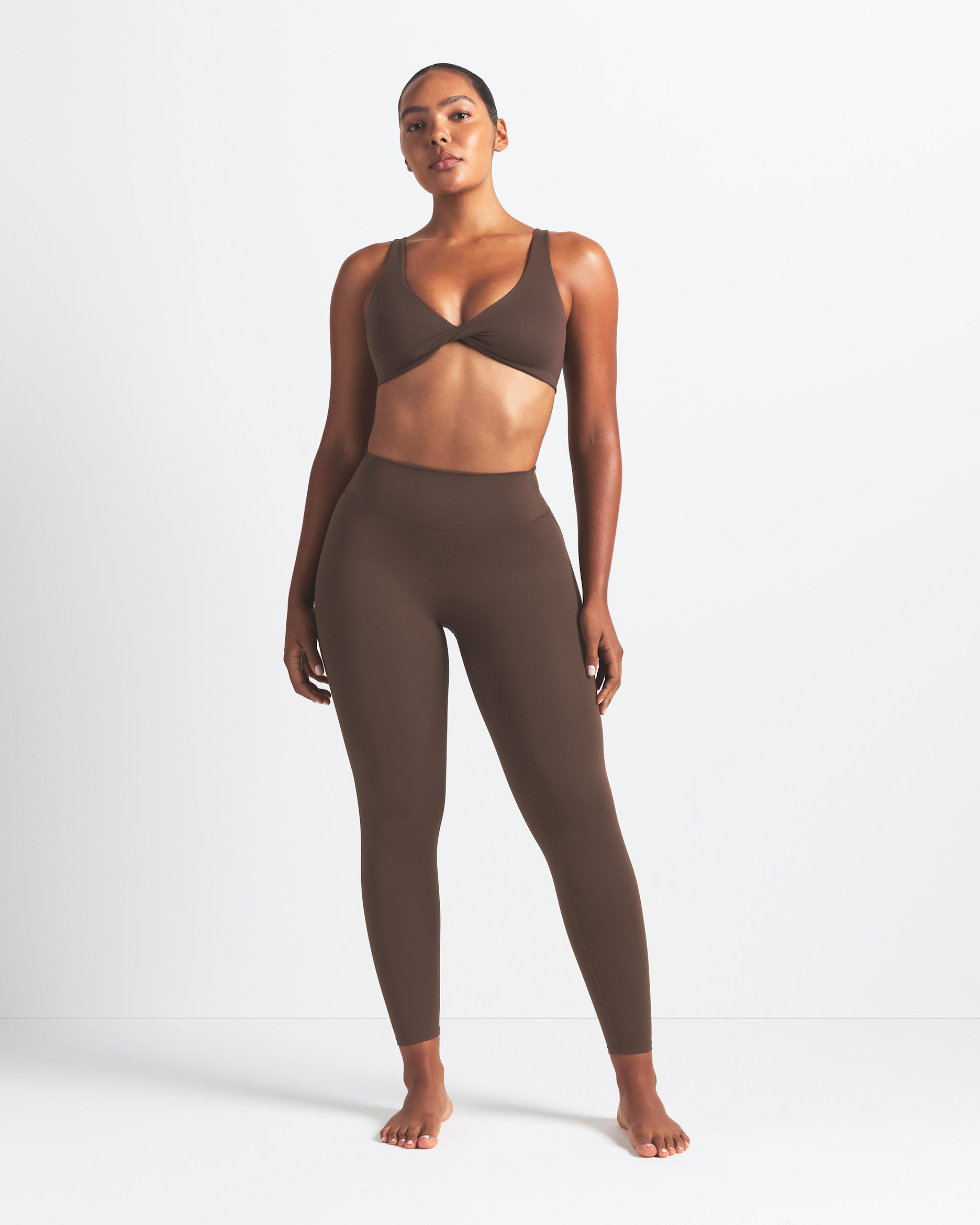NikeSKIMS Matte Women's High-Waisted 26" Leggings - NSKM Dark Sepia