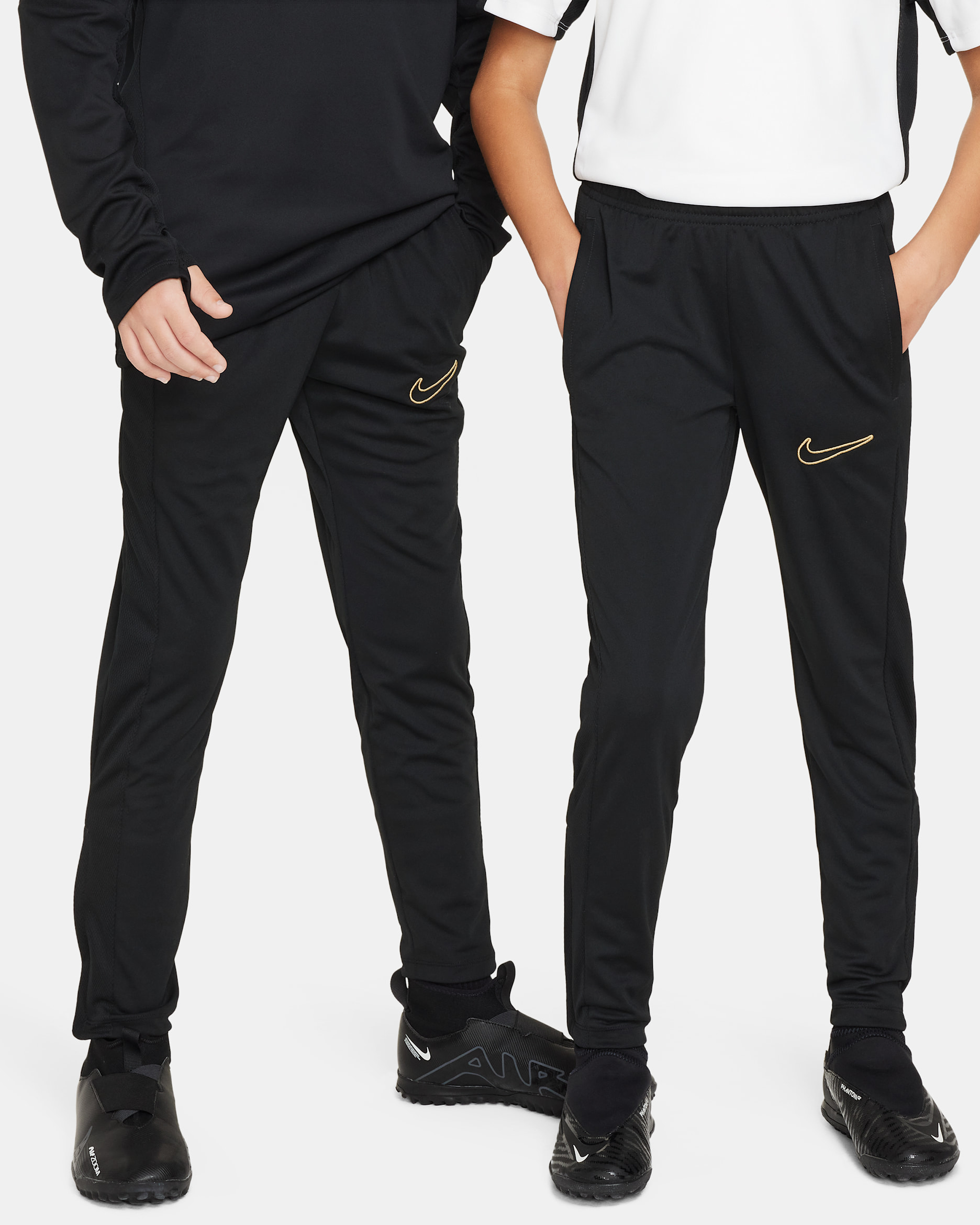 Nike Academy Older Kids' Dri-FIT Football Pants - Black/Black/Metallic Gold