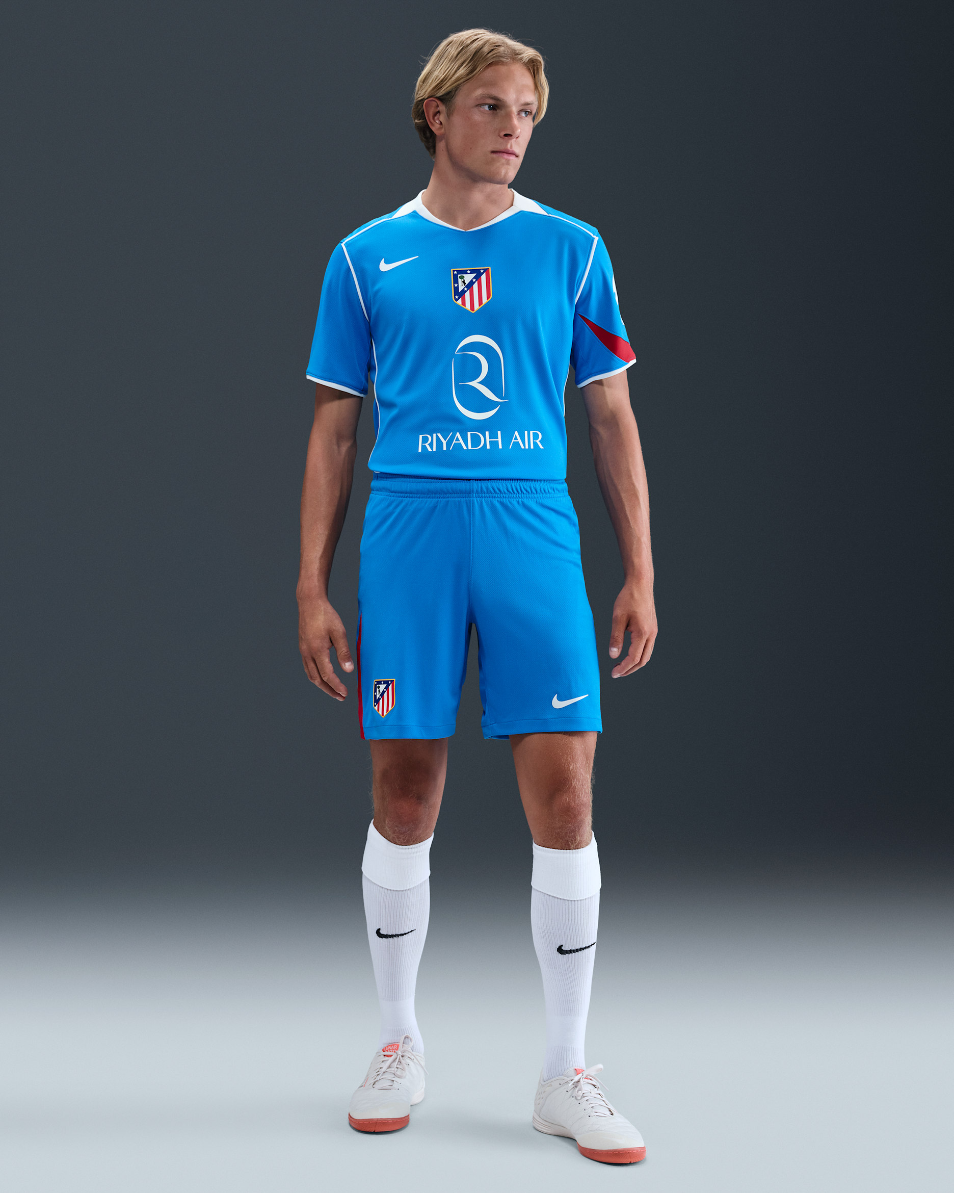 Atlético Madrid 2025/26 Stadium Third Men's Nike Dri-FIT Total 90 Football Replica Shorts - Photo Blue/White
