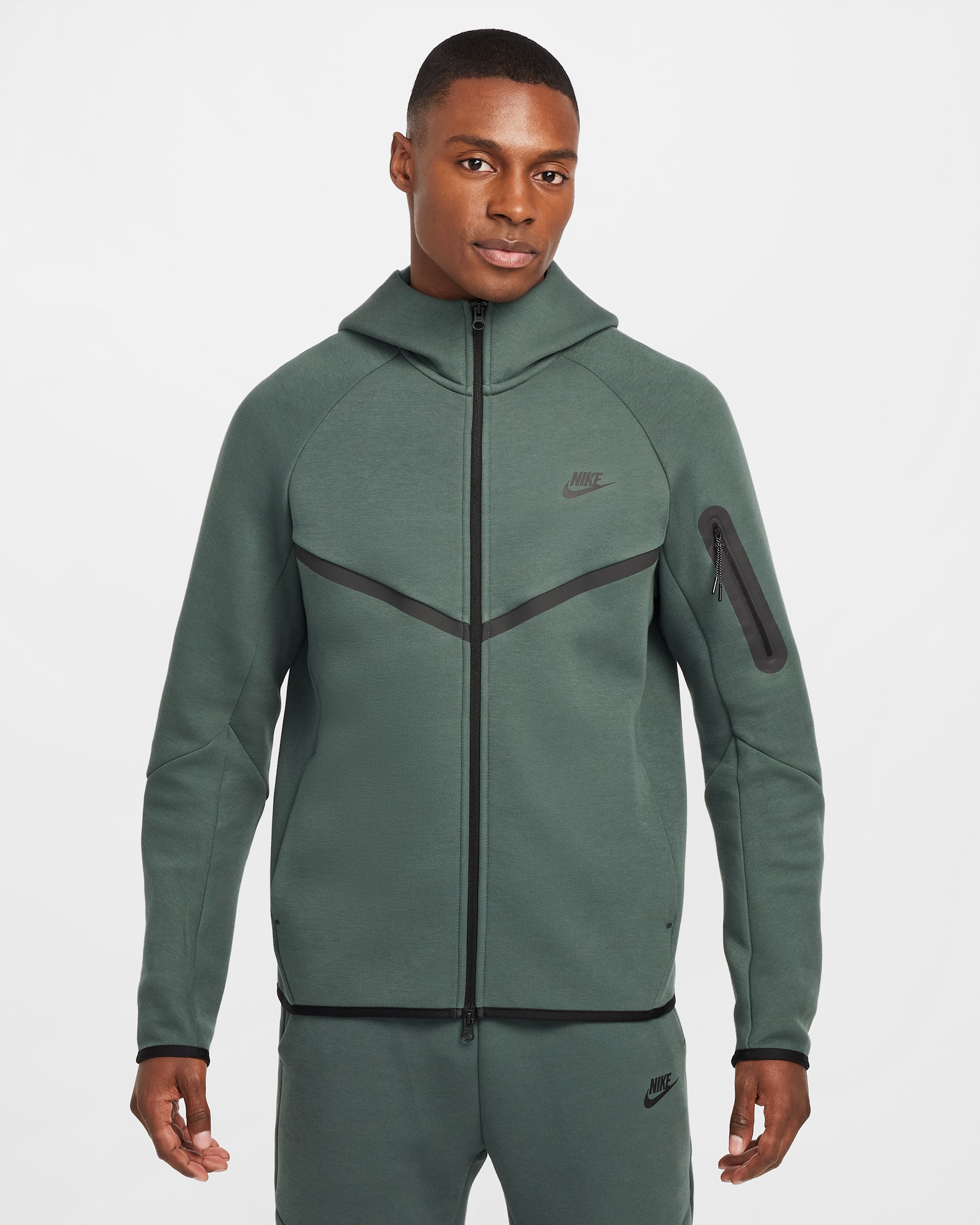 Chamarra Windrunner de tejido Fleece de cierre completo para hombre Nike Tech - Verde vintage/Negro