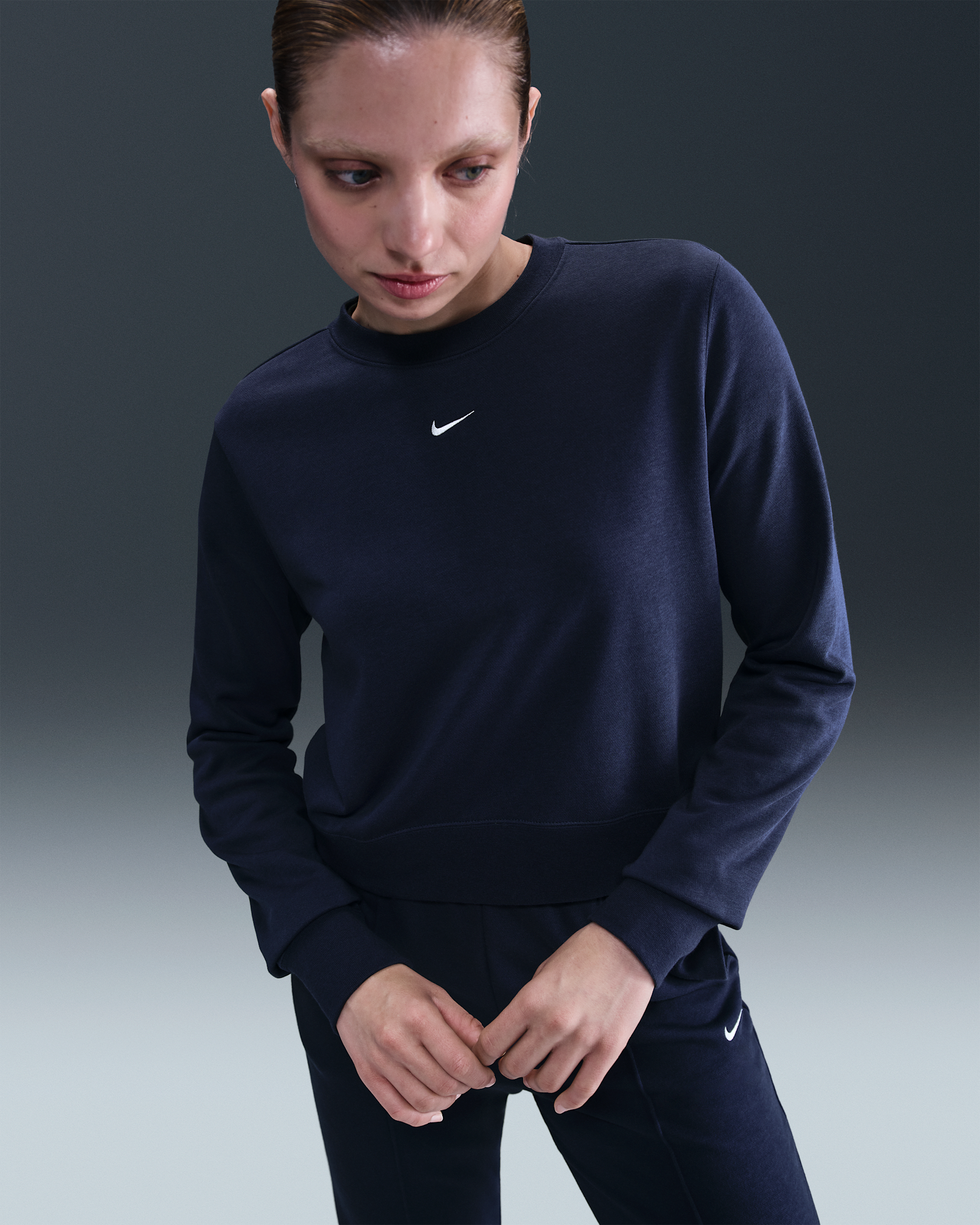 Nike Sportswear Chill Terry Women's Crew-Neck French Terry Sweatshirt - Midnight Navy/Sail