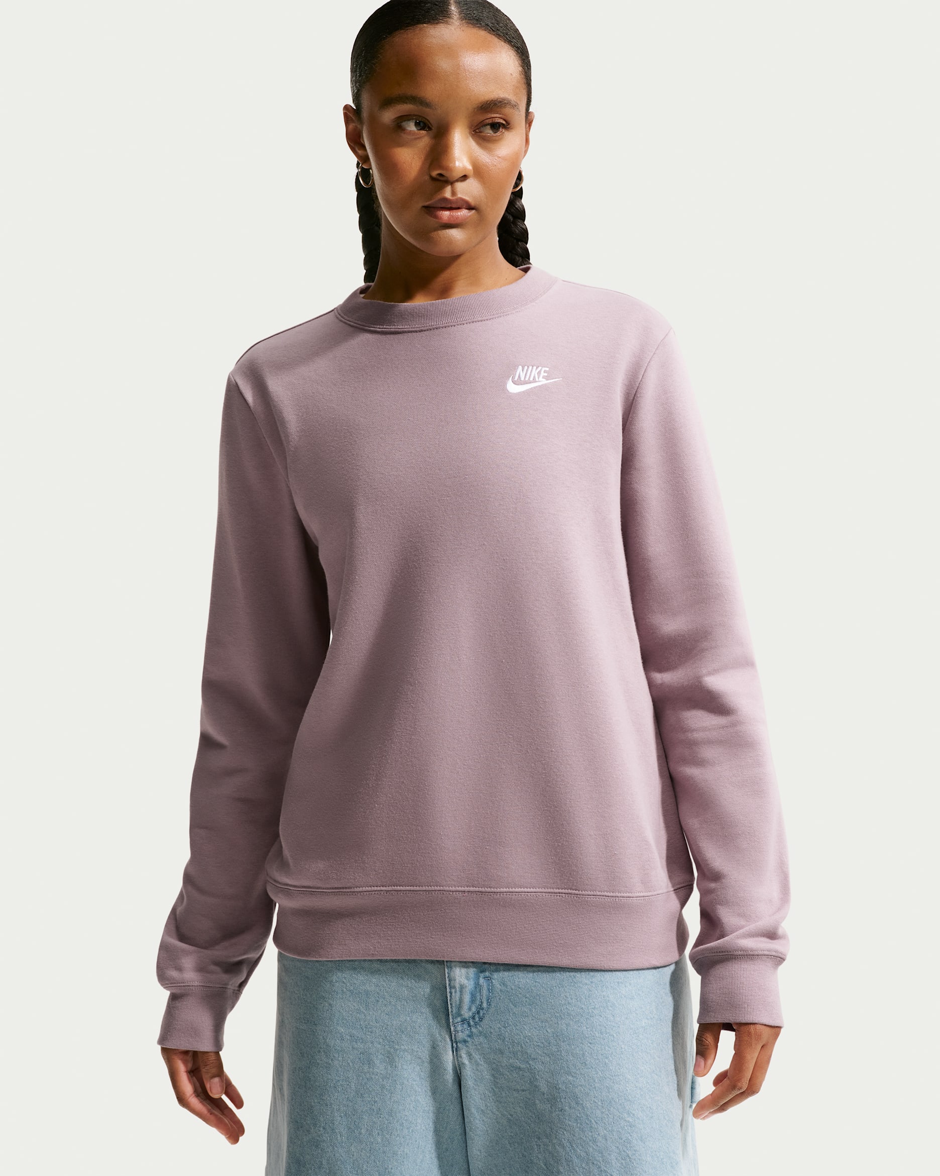 Nike Sportswear Club Fleece Women's Crew-Neck Sweatshirt - Light Violet Ore/White