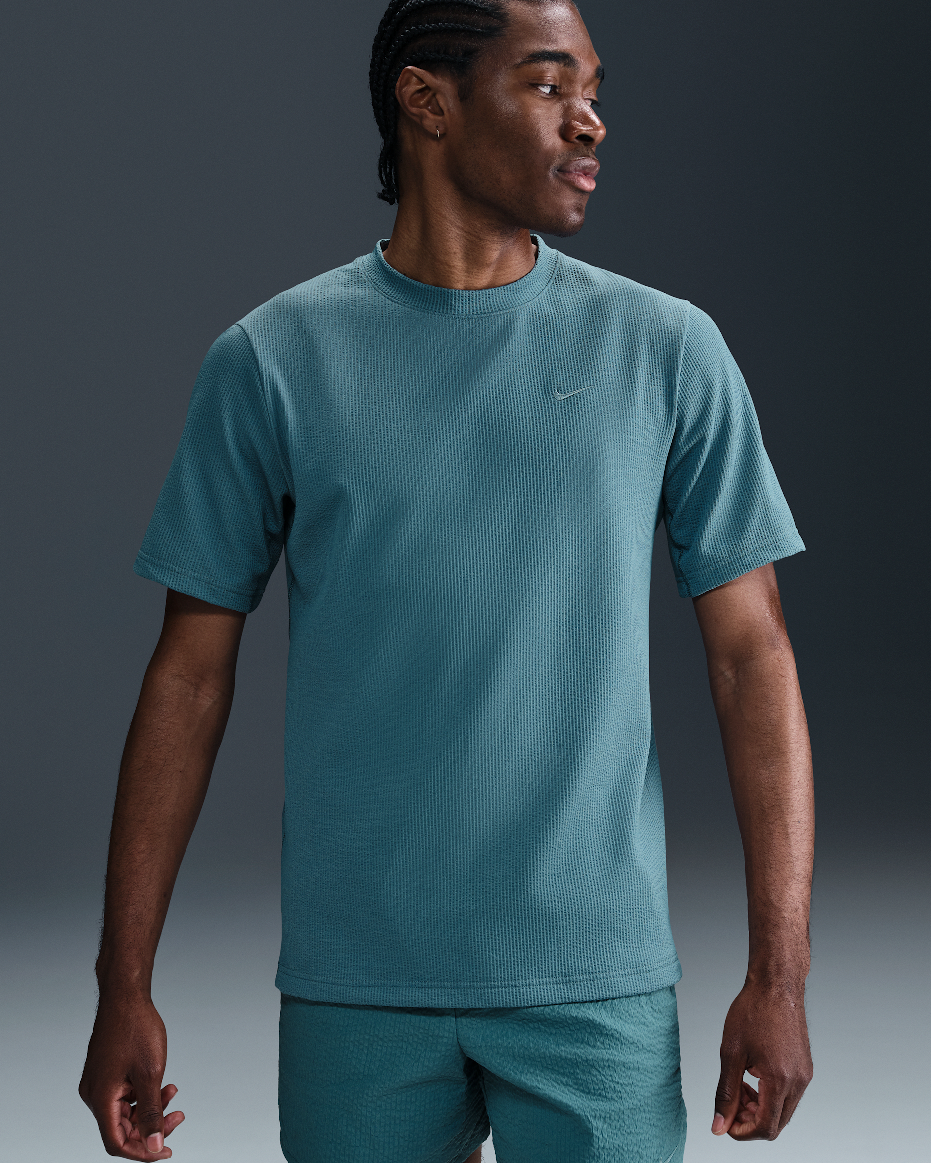 Nike Primary Men's Dri-FIT Seersucker Short-Sleeve Versatile Top - Smokey Blue/Smokey Blue