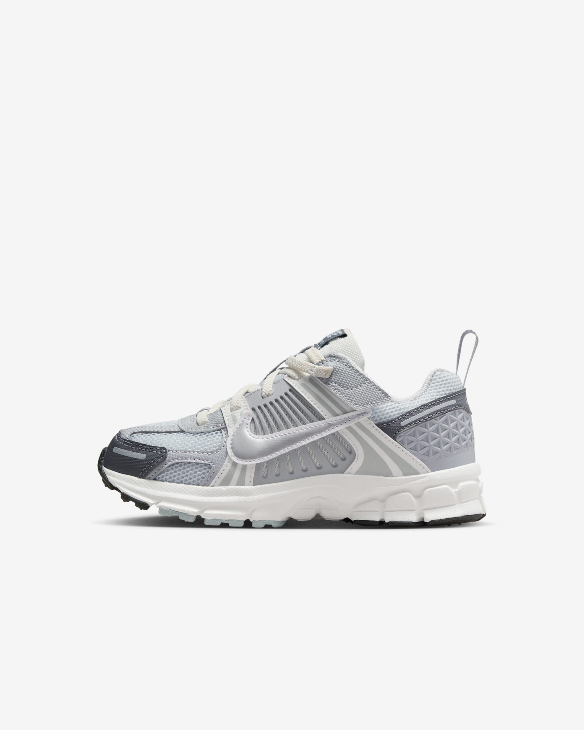 Nike Vomero 5 Younger Kids' Shoes with Reflective Design Accents - Pure Platinum/Summit White/Dark Grey/Metallic Silver