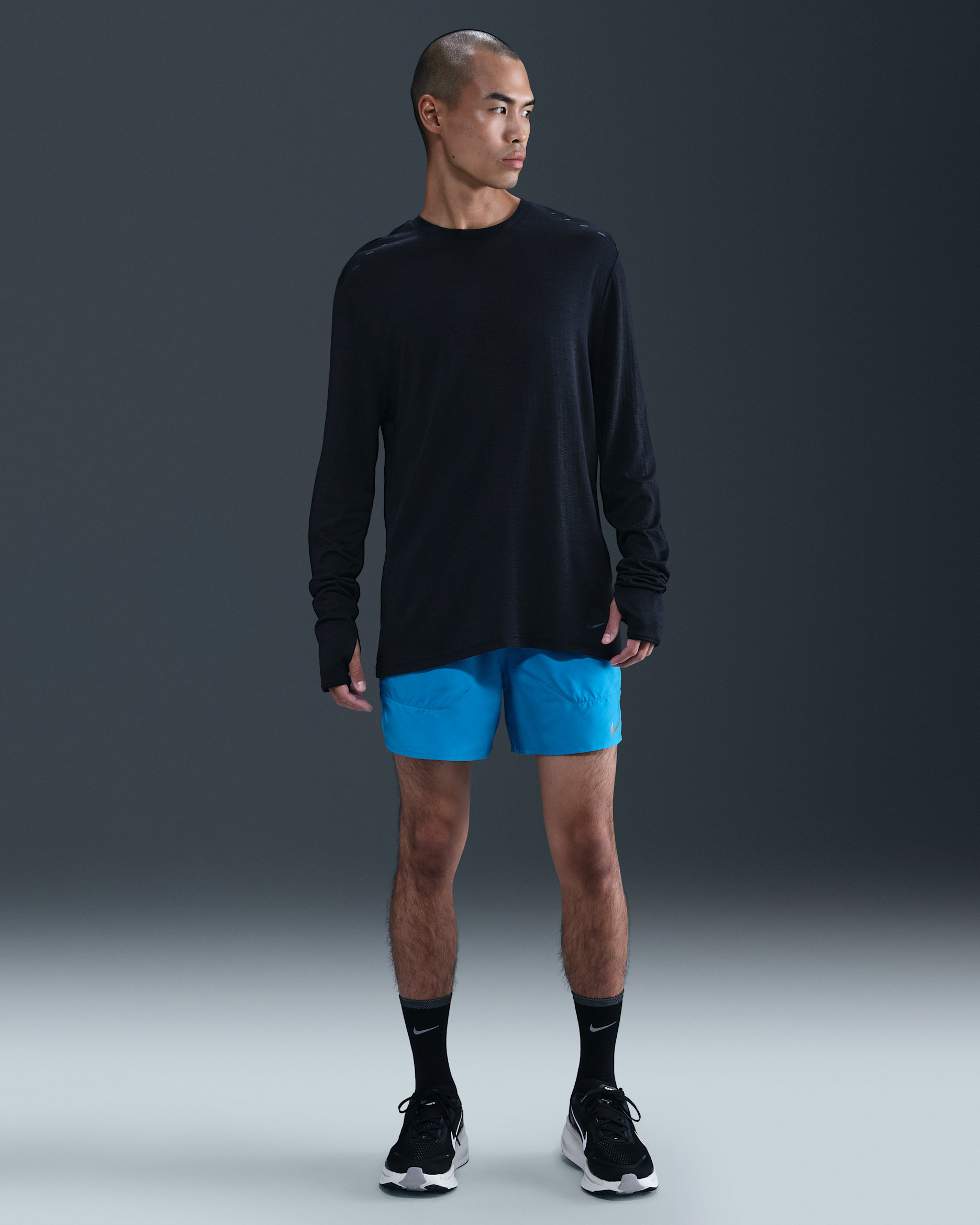 ナイキ Dri-FIT ストライド メンズ 13cm ランニングショートパンツ (インナー付き) - ブルーヒーロー/ブラック