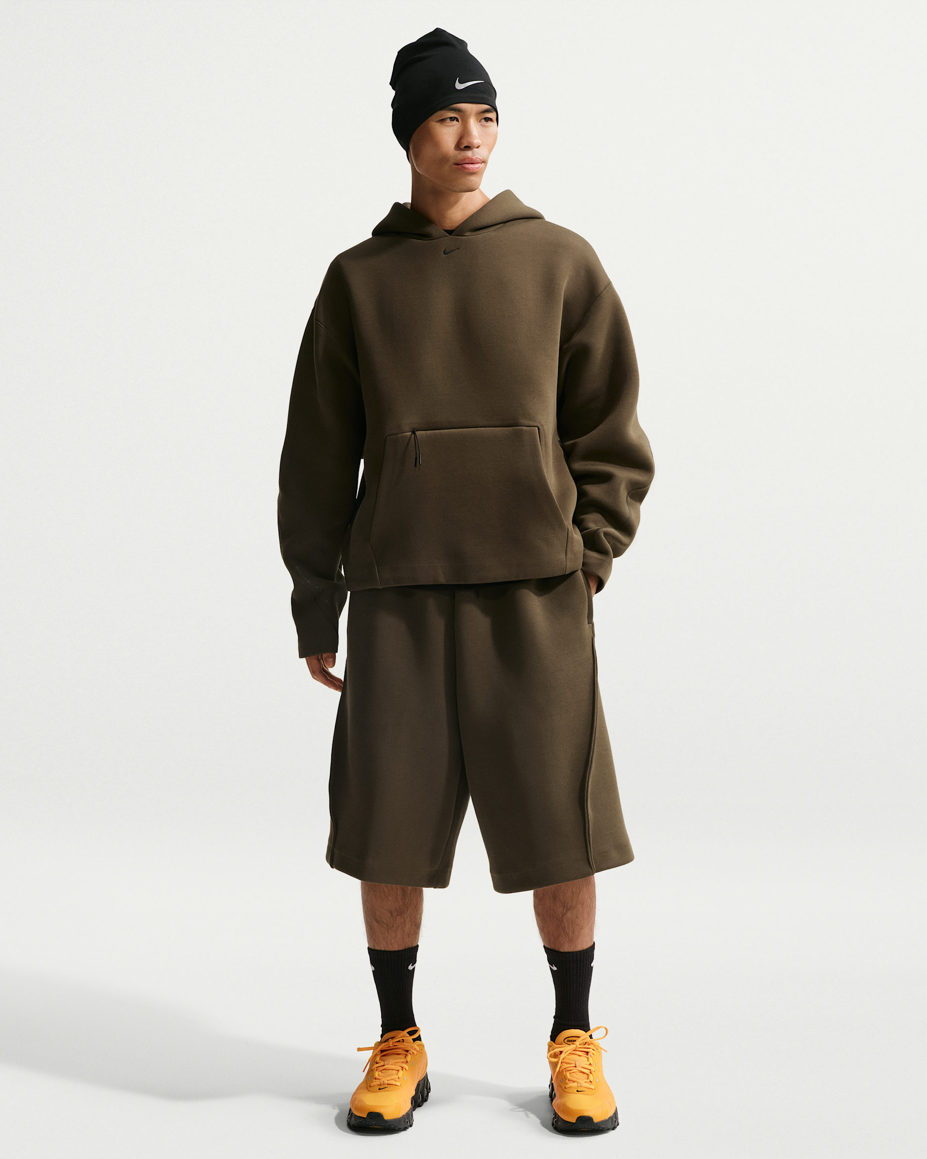 Nike Tech Men's Fleece Oversized Fit Shorts - Dark Hazel/Black