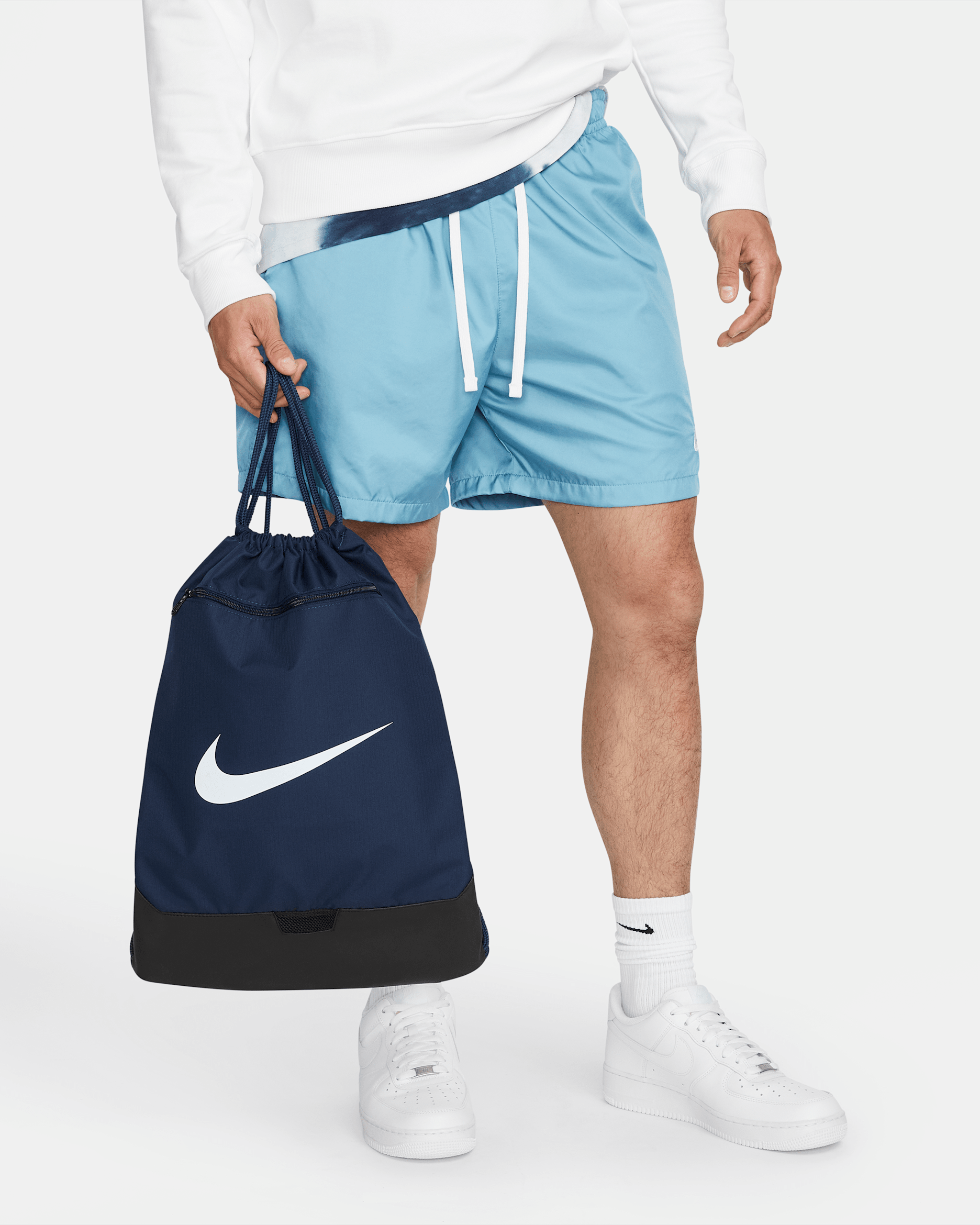 ถุงผ้าเทรนนิ่งสำหรับยิม Nike Brasilia 9.5 (18 ล.) - Midnight Navy/ดำ/ขาว