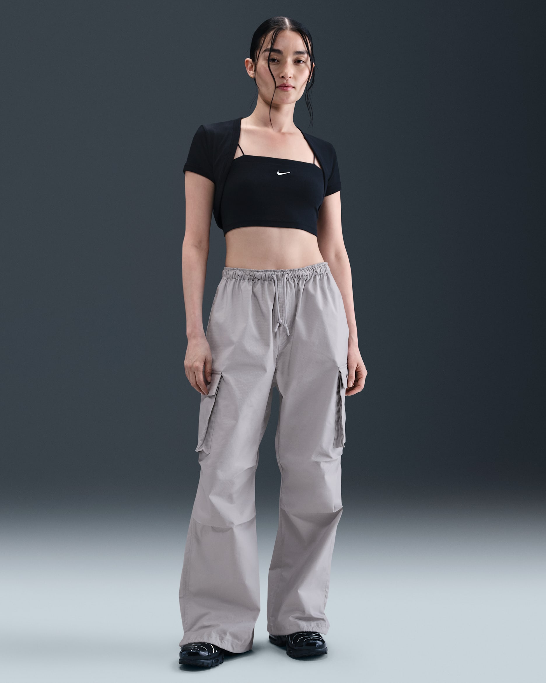 나이키 스포츠웨어 여성 미드라이즈 오버사이즈 카고 팬츠 - 라이트 스모크 그레이/블랙