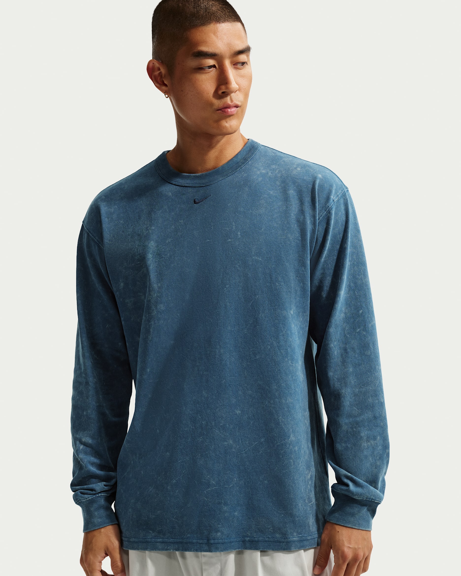 Nike Sportswear Premium Essentials Men's Long-Sleeve T-Shirt - Blue Force