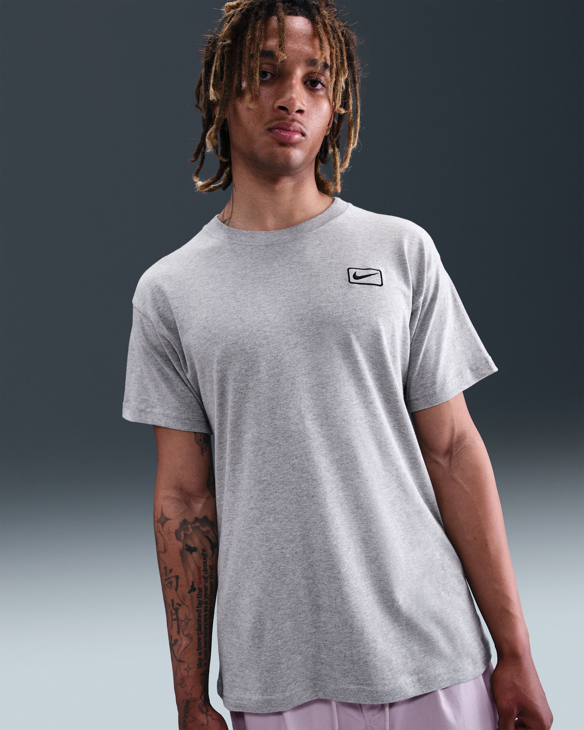 Nike Sportswear Men's T-Shirt - Dark Grey Heather