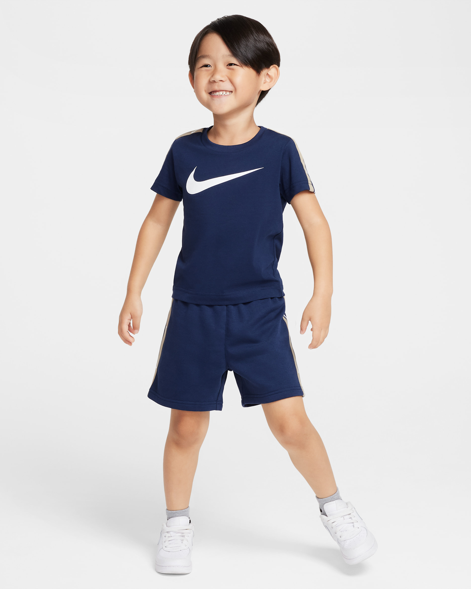 ナイキ スポーツウェア クラブ ベビー ツーピース フレンチ テリー ショートパンツ セットアップ - ミッドナイトネイビー