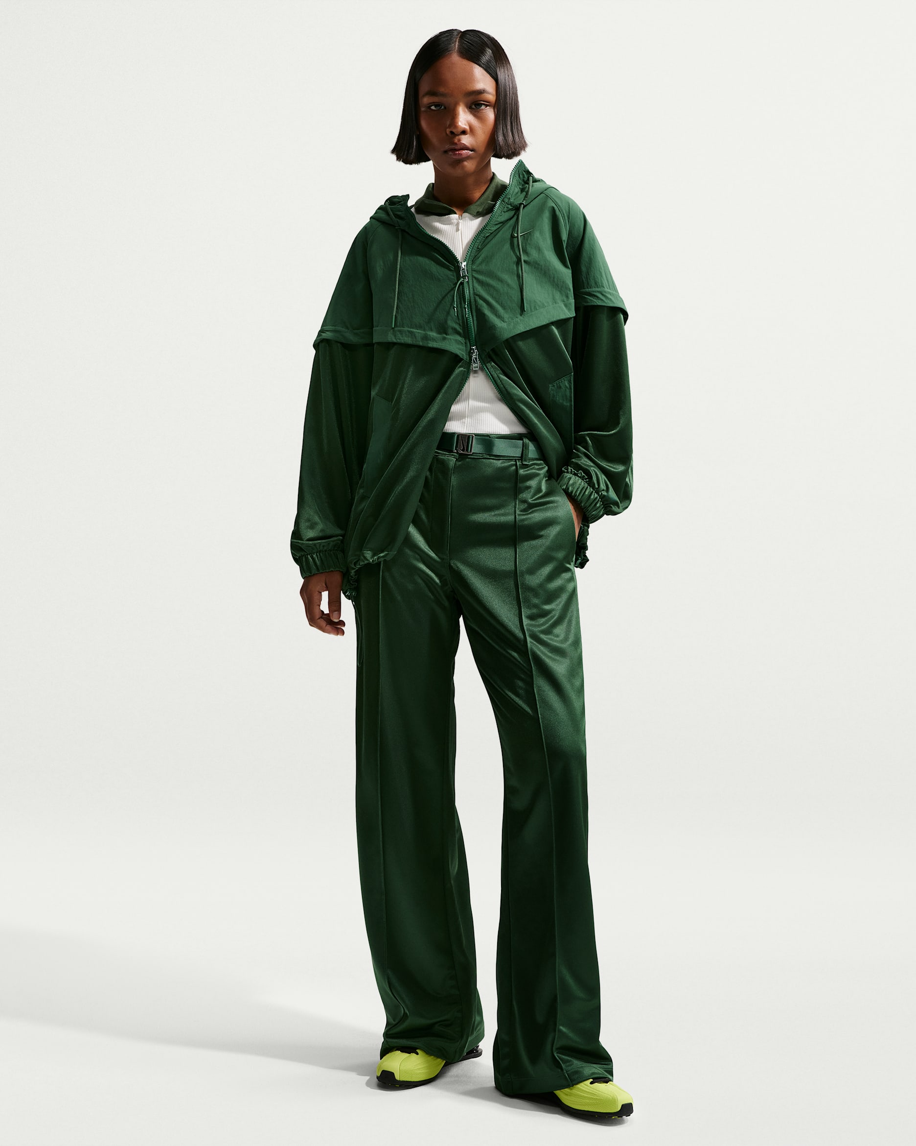 Nike Sportswear Women's Loose Mid-Rise Belted Pintuck Pants - Fir/Fir