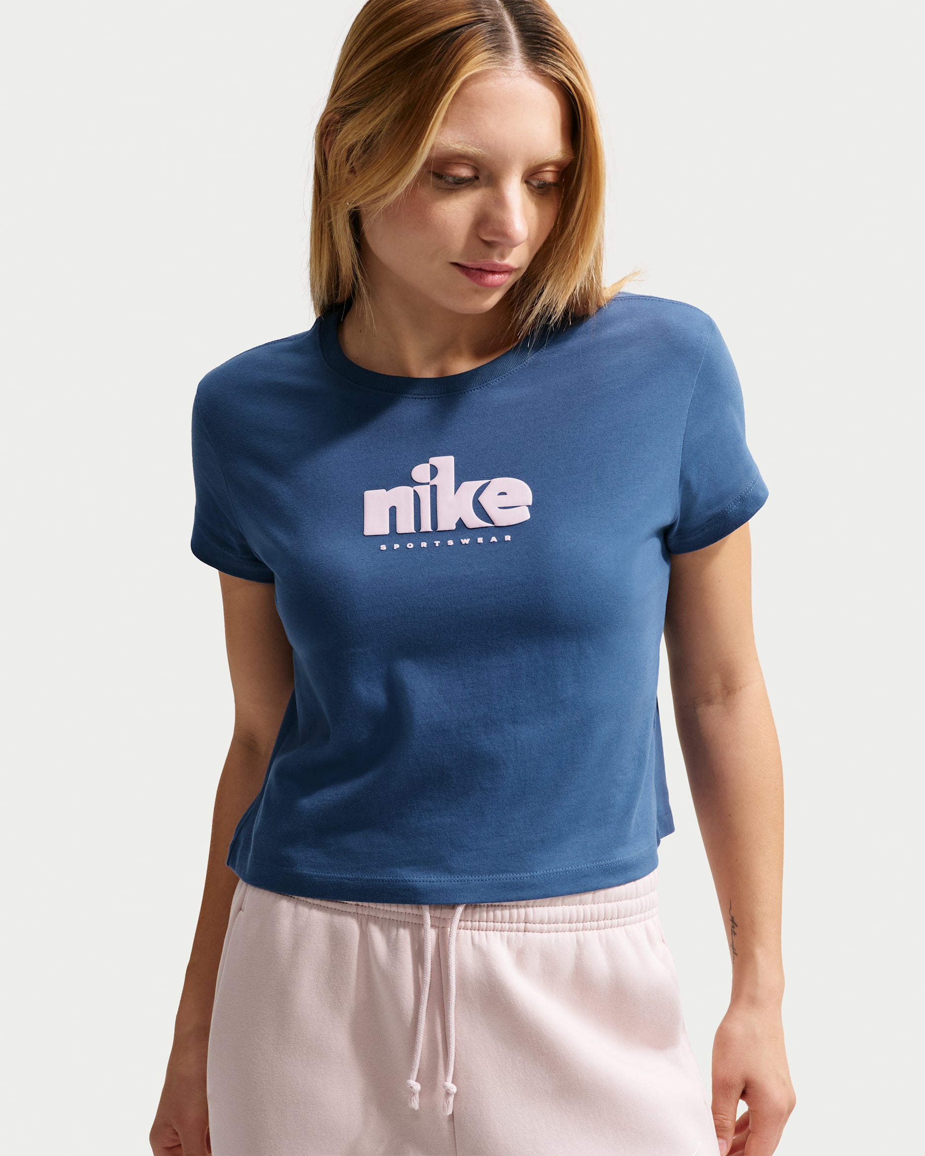 Nike Sportswear Club Women's Short-Sleeve T-Shirt - Mystic Navy/Pink Foam