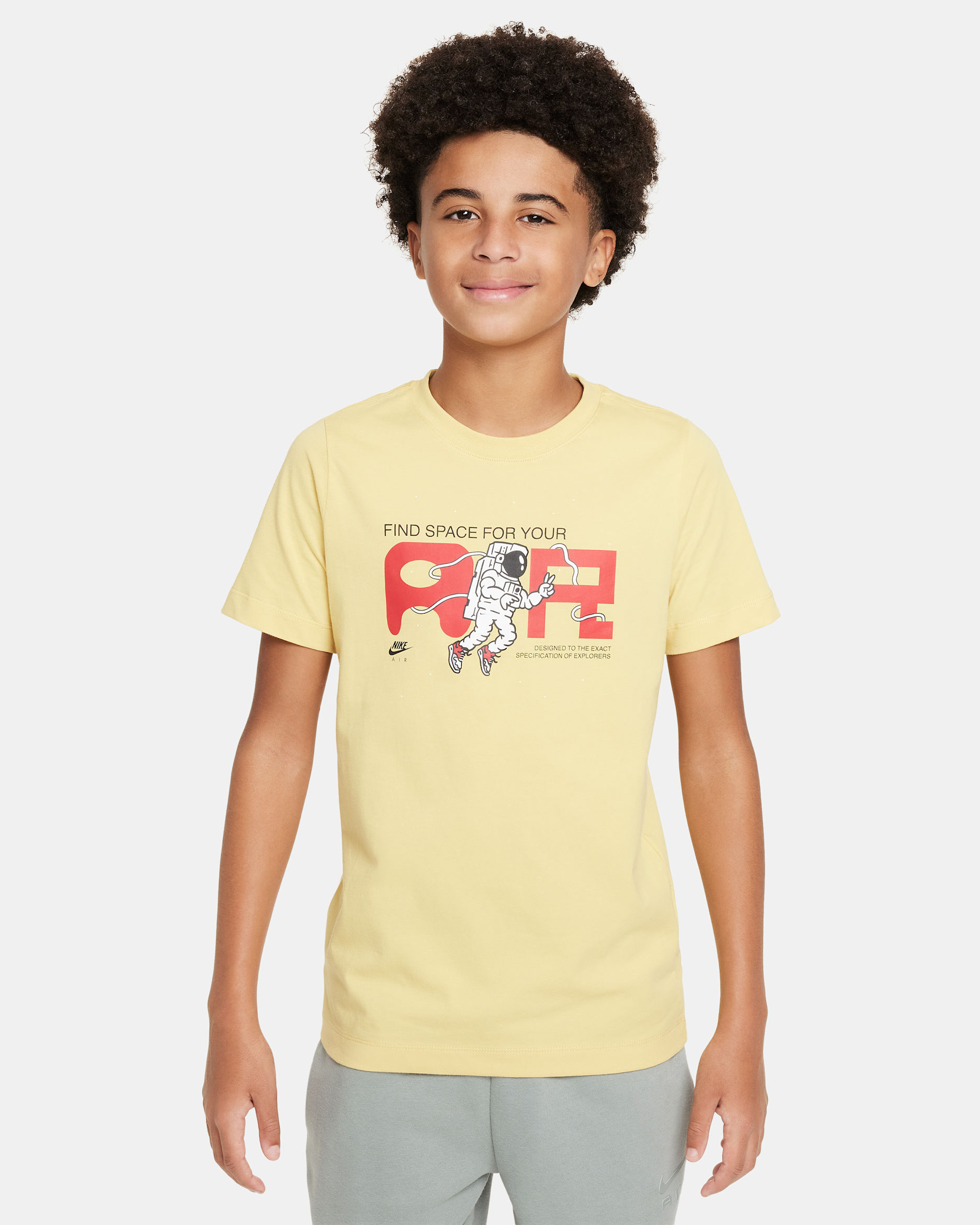 Playera para niños talla grande Nike Sportswear - Oro Saturno