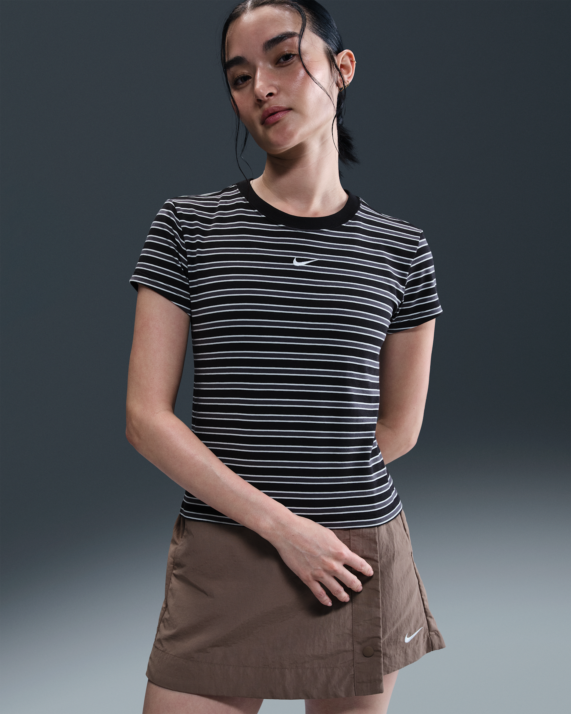 ナイキ スポーツウェア チル ニット ウィメンズ スリム ストライプド Tシャツ - ブラック