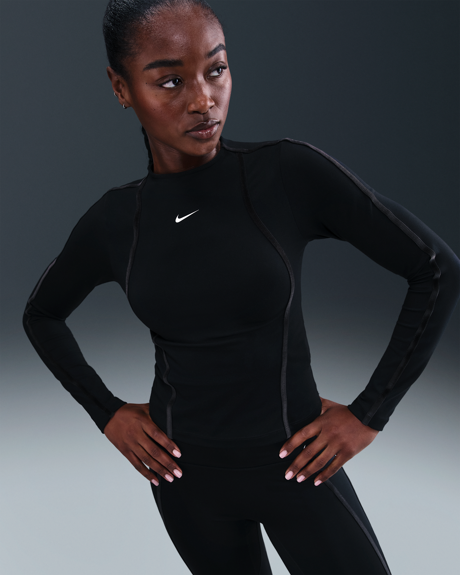 Nike One Fitted Women's Dri-FIT Long-Sleeve Top - Black/White