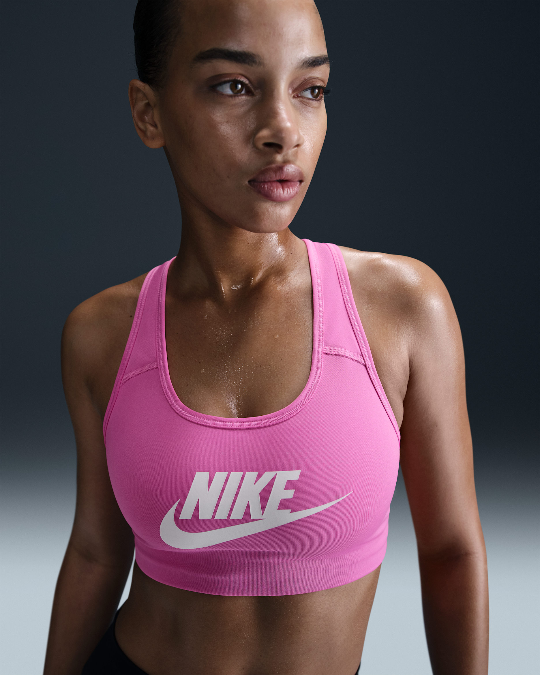 Nike Swoosh Women's Medium-Support Sports Bra - Playful Pink/White
