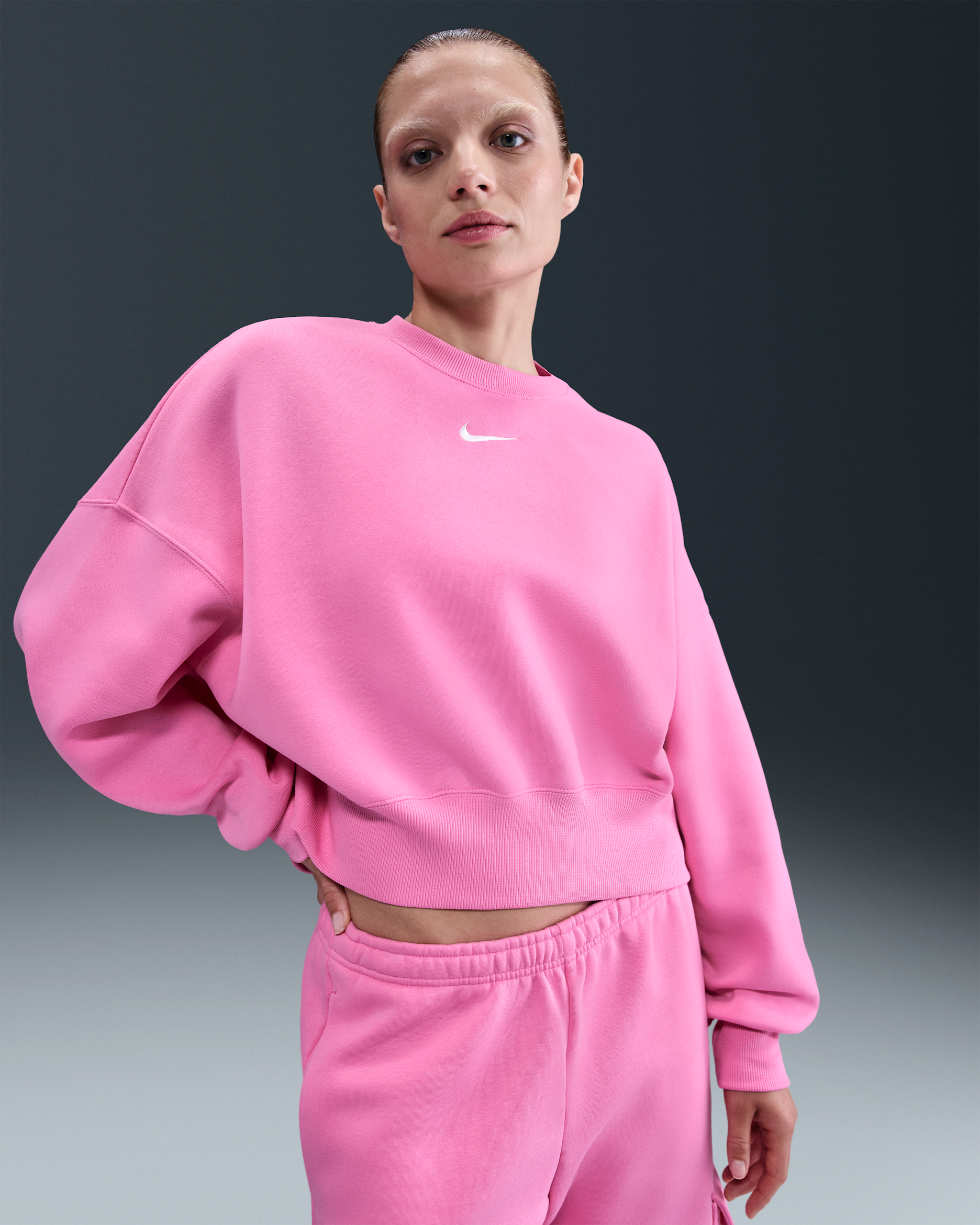 Nike Sportswear Phoenix Fleece Women's Over-Oversized Crew-Neck Sweatshirt - Playful Pink/Sail