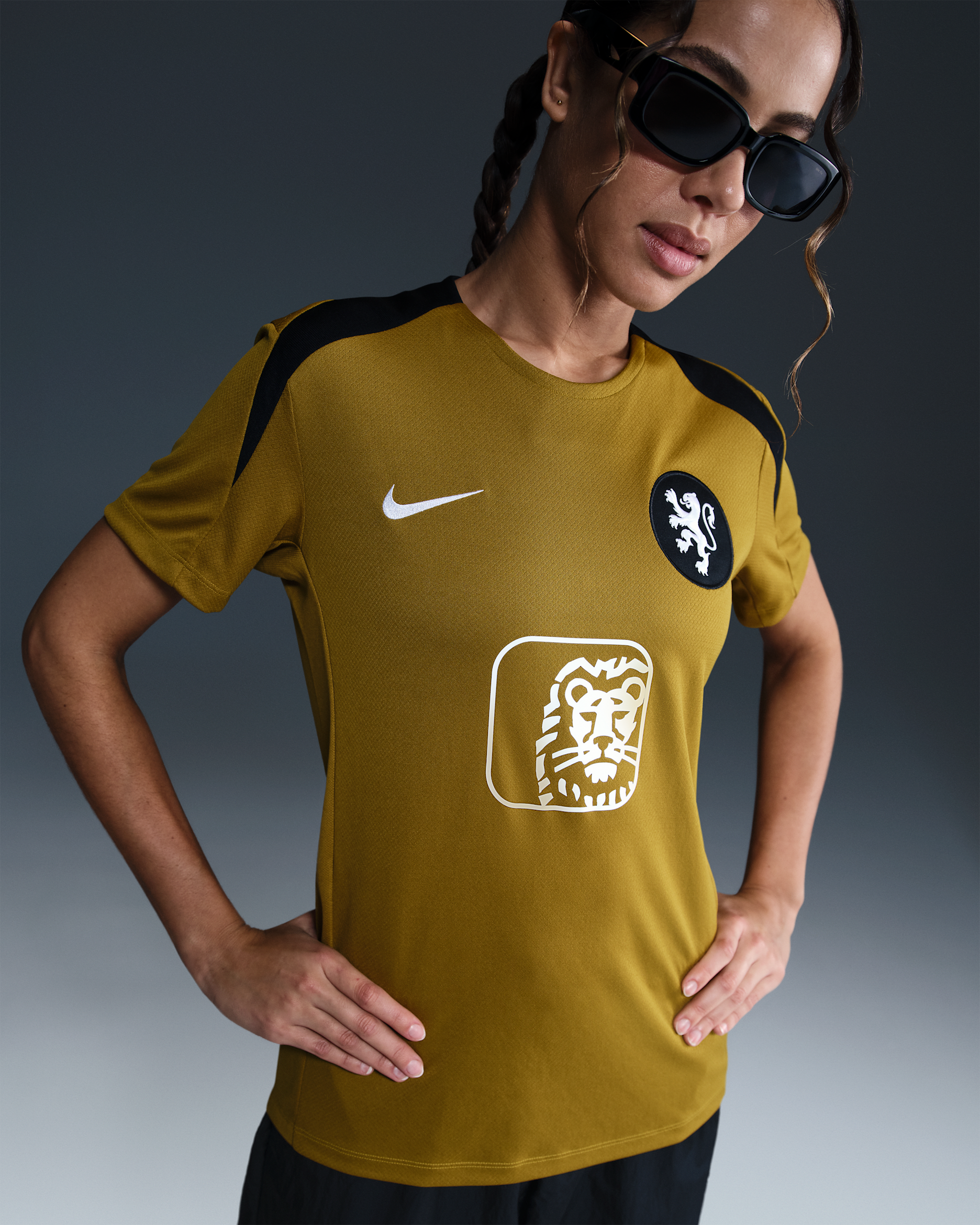Niederlande Strike Nike Dri-FIT Kurzarm-Fußballoberteil (Damen) - Bronzine/Bronzine/Schwarz/Weiß