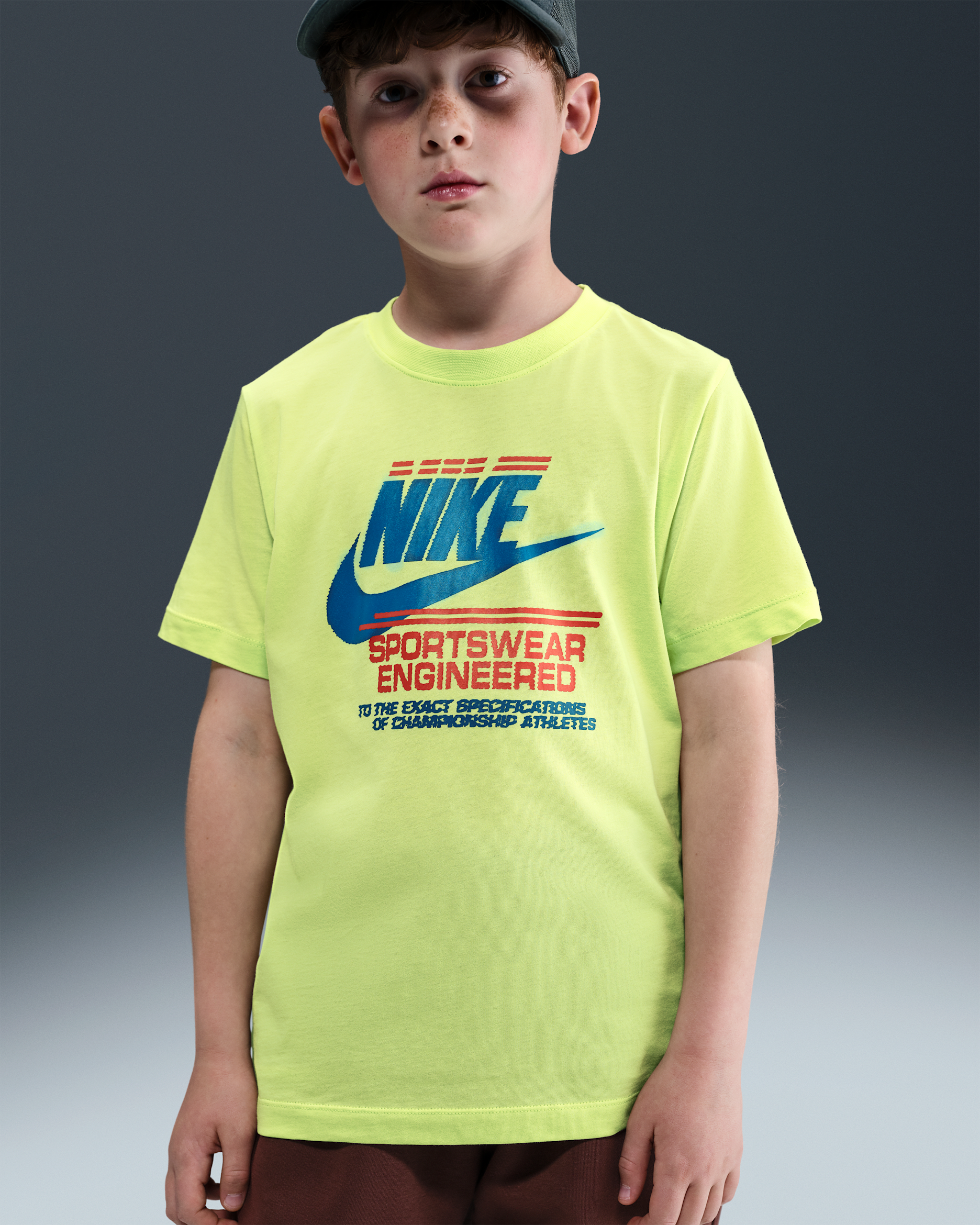 Playera para niños talla grande Nike Sportswear - Toque de limón claro