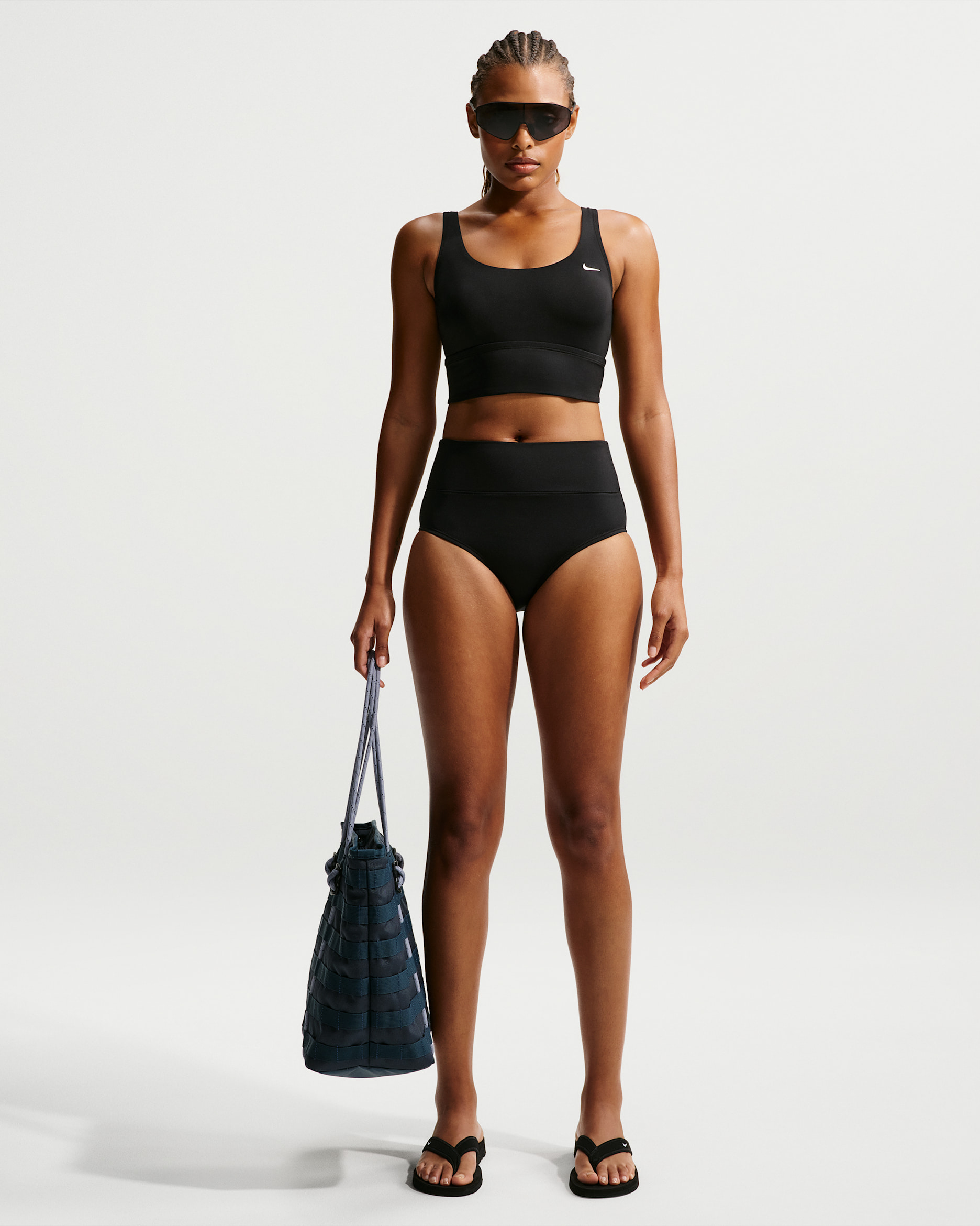 Damski dół od bikini z wysokim stanem Nike Swim Effortless Essential - Czerń/Biel