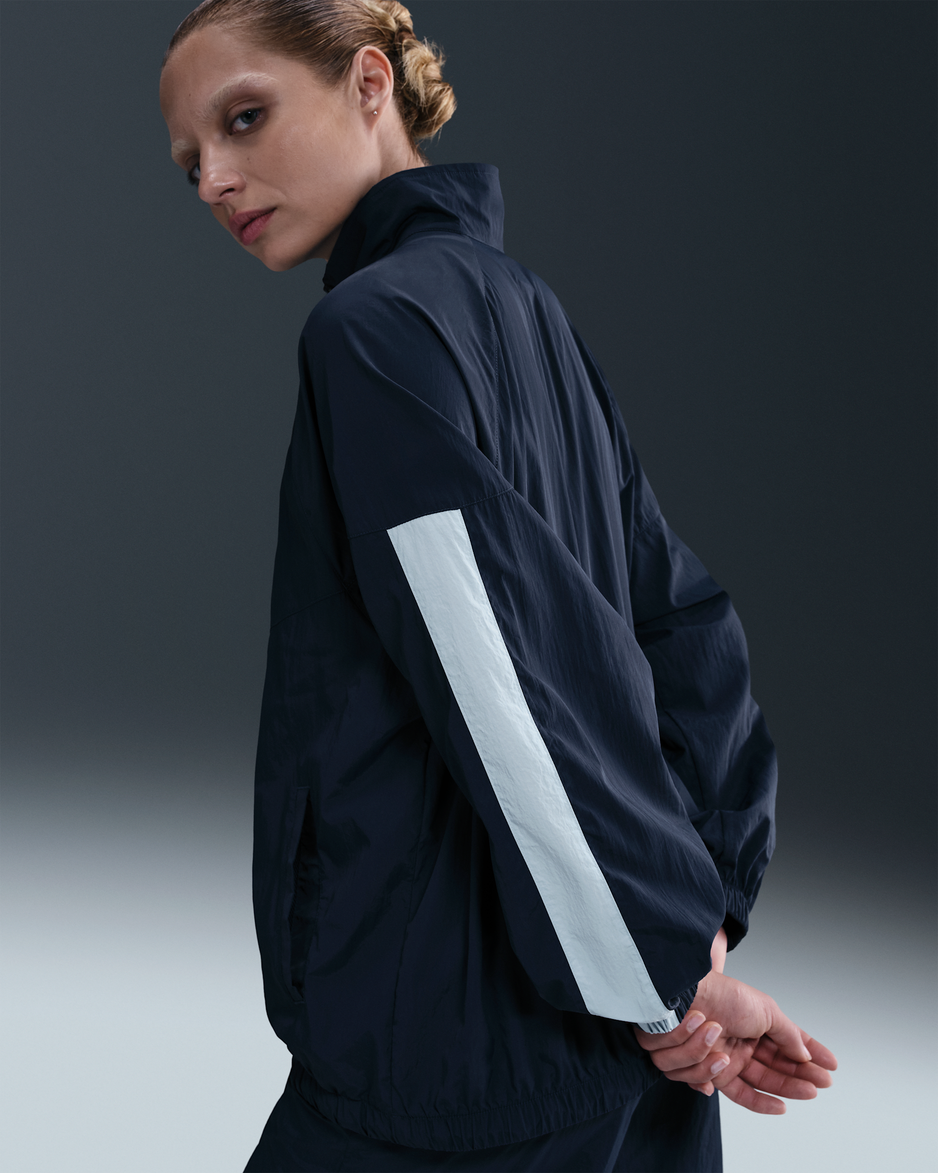 Nike Sportswear Windrunner Women's Oversized Jacket