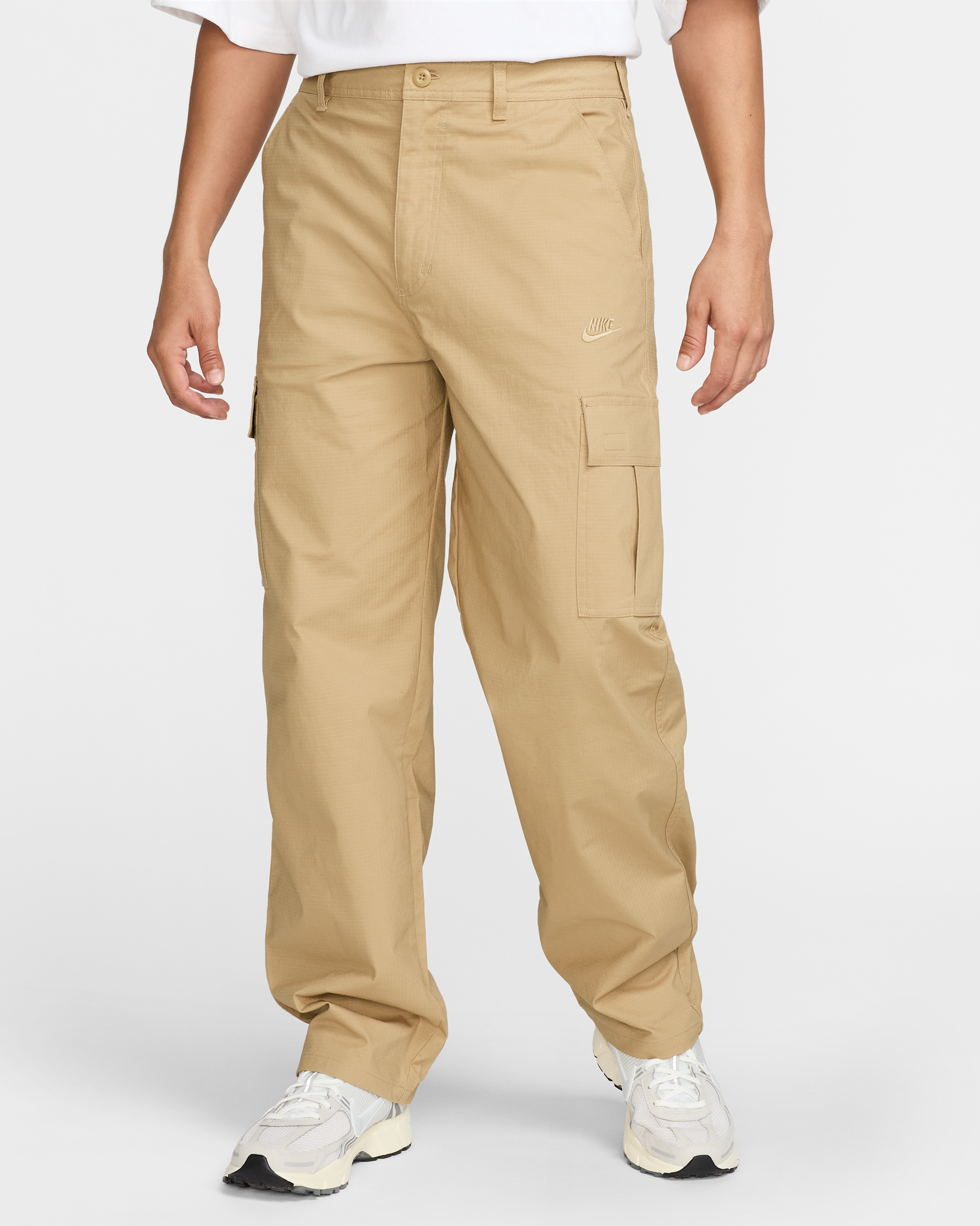 Nike Club Men's Cargo Pants - Parachute Beige/Parachute Beige