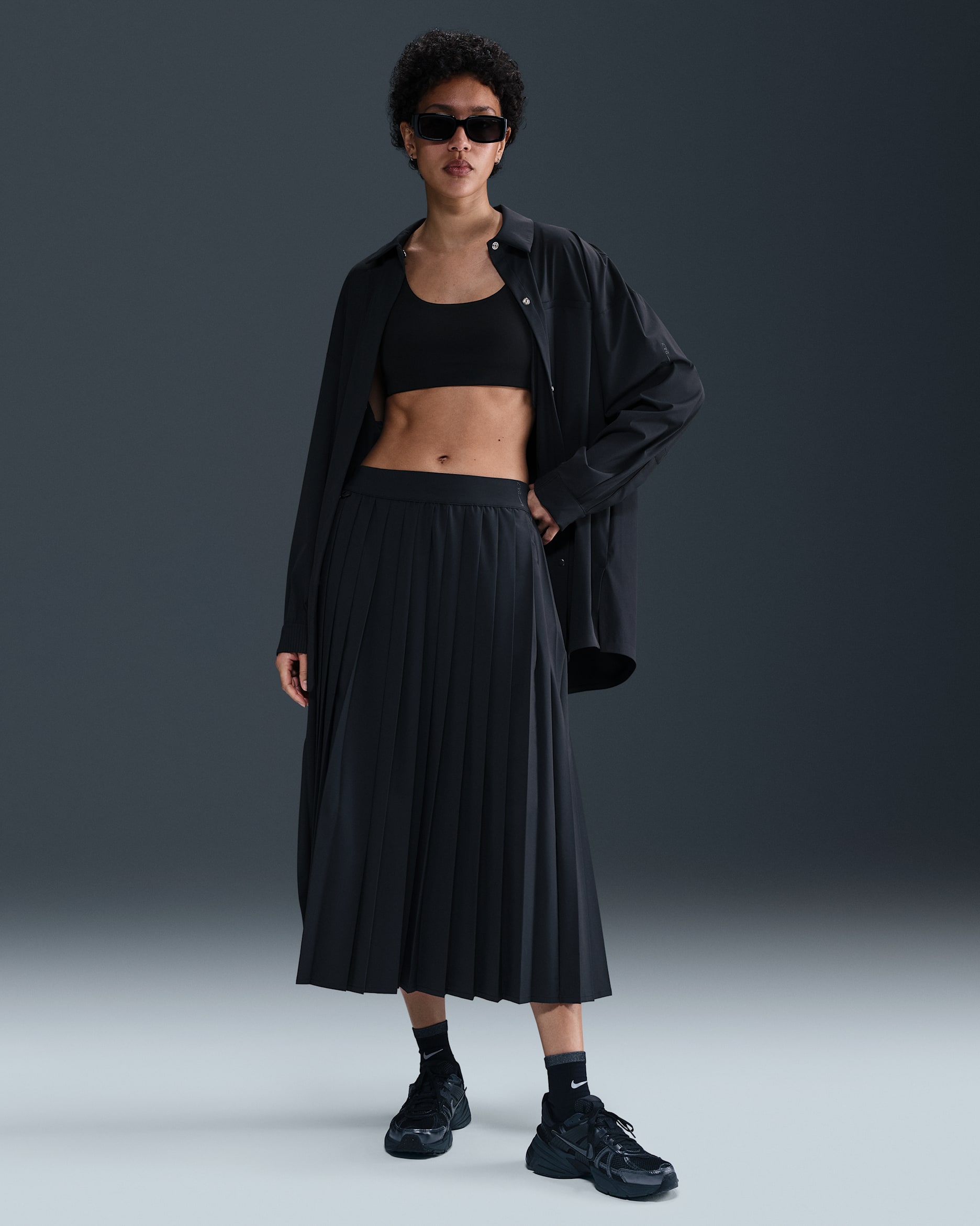 Nike 24.7 PerfectStretch Women's Dri-FIT Pleated Skirt - Black/Dark Smoke Grey