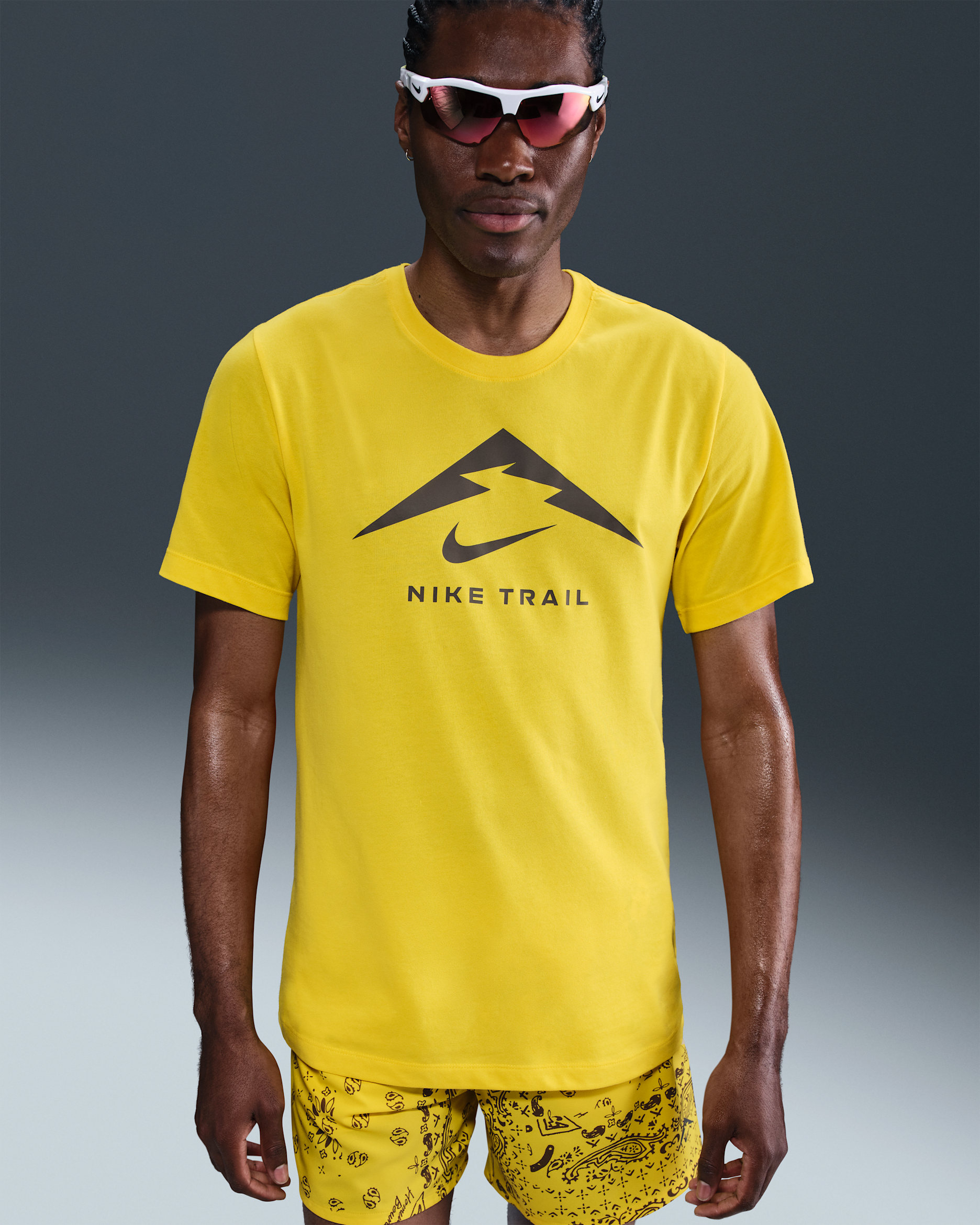Nike Dri-FIT メンズ トレイル ランニング Tシャツ - ライトニング/ライトニング