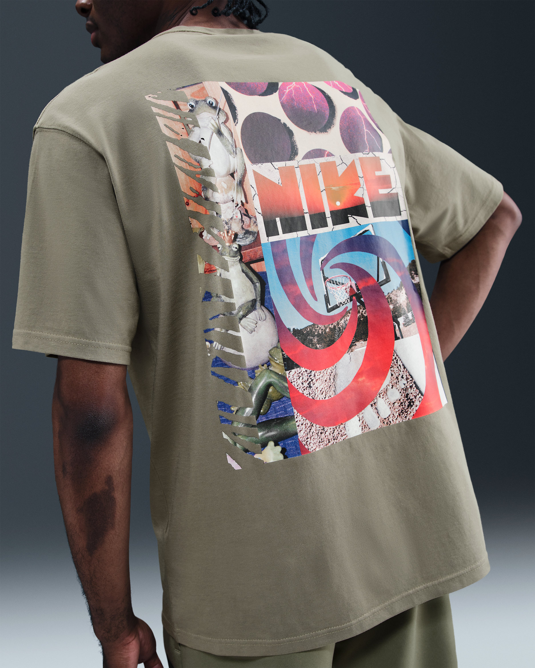 Nike Sportswear Men's Max90 T-Shirt - Light Army