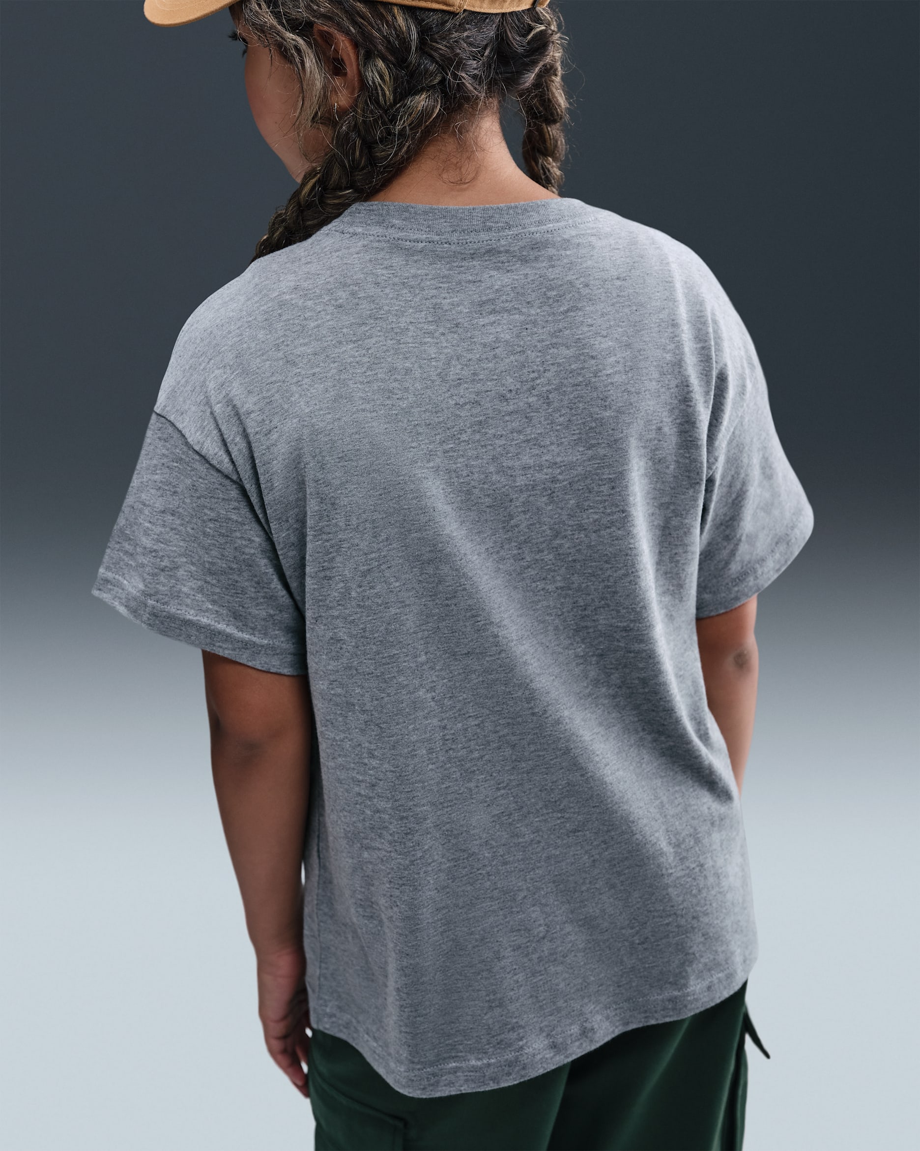 Nike Sportswear Essential Big Kids' (Girls') T-Shirt