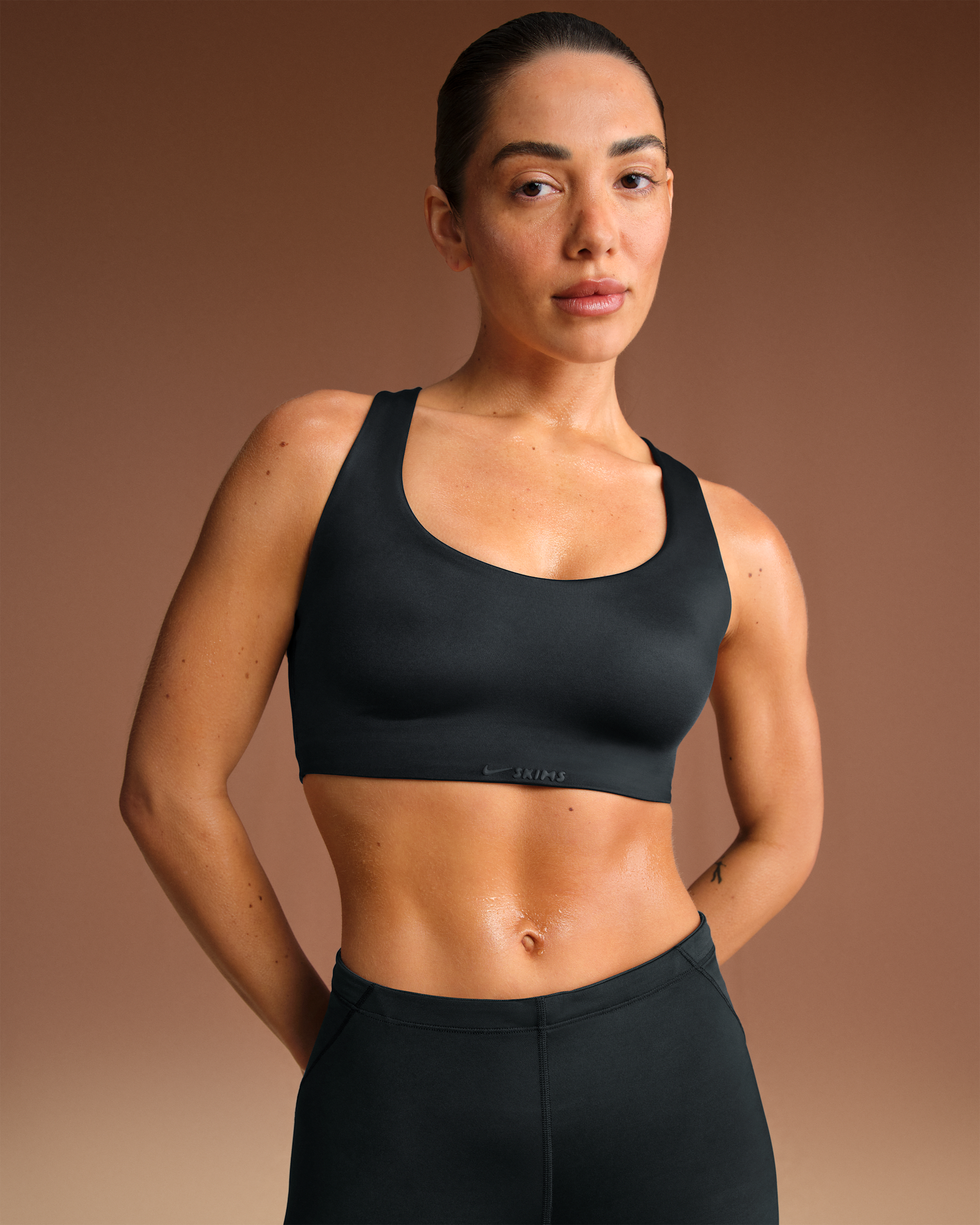 NikeSKIMS Shine Women's Racerback Bra - NSKM Obsidian