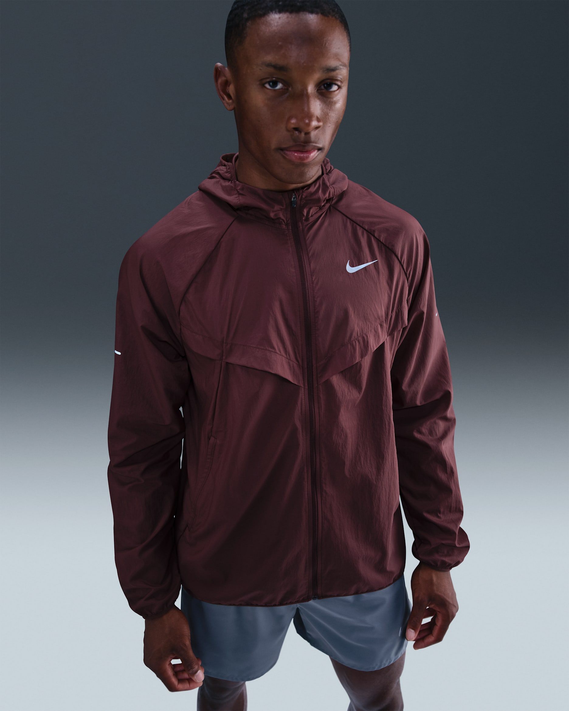 Nike Stride Repel UV hardloopjack voor heren - Burgundy Crush/Burgundy Crush