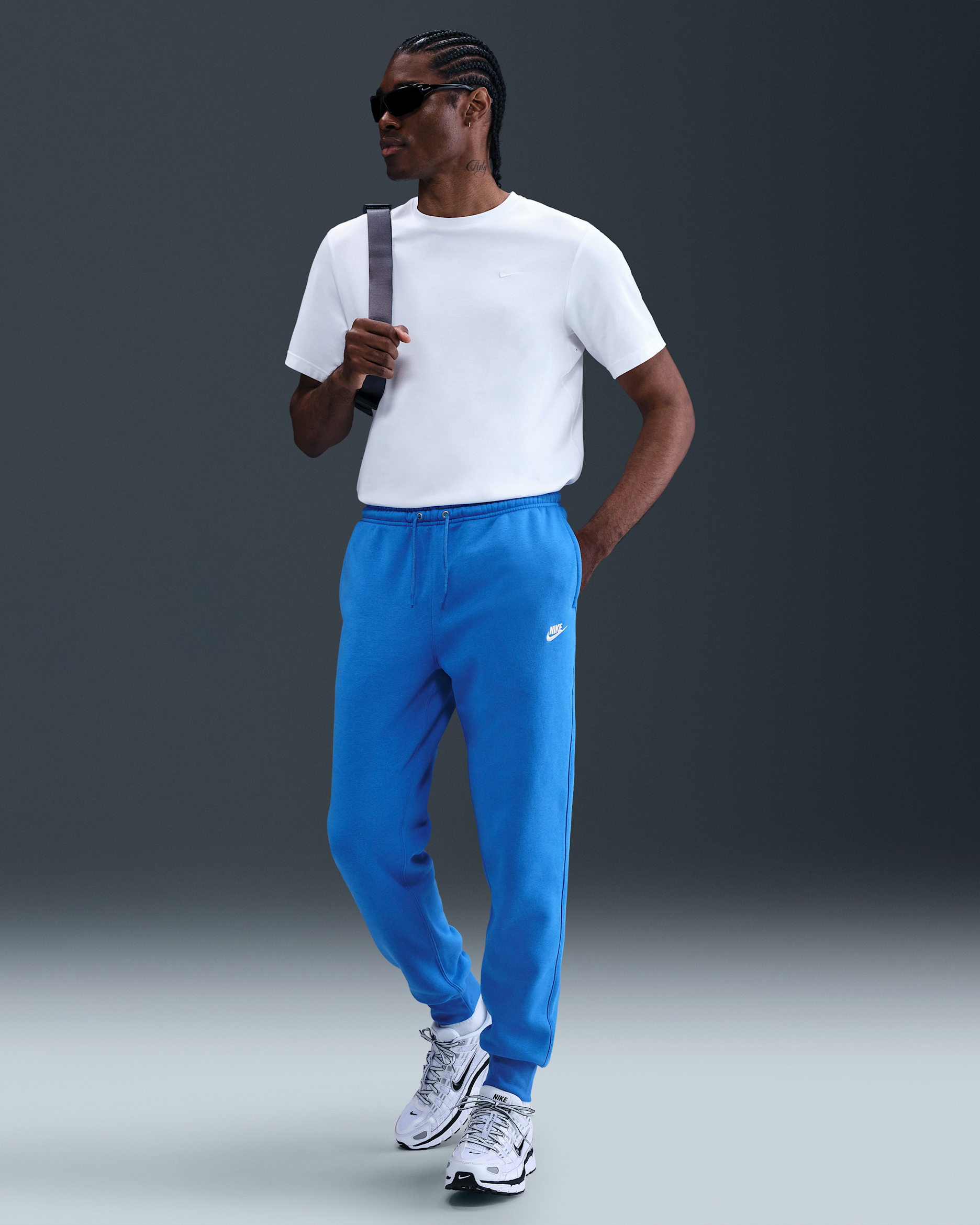 Nike Club Men's Joggers - Light Photo Blue/Light Photo Blue/White