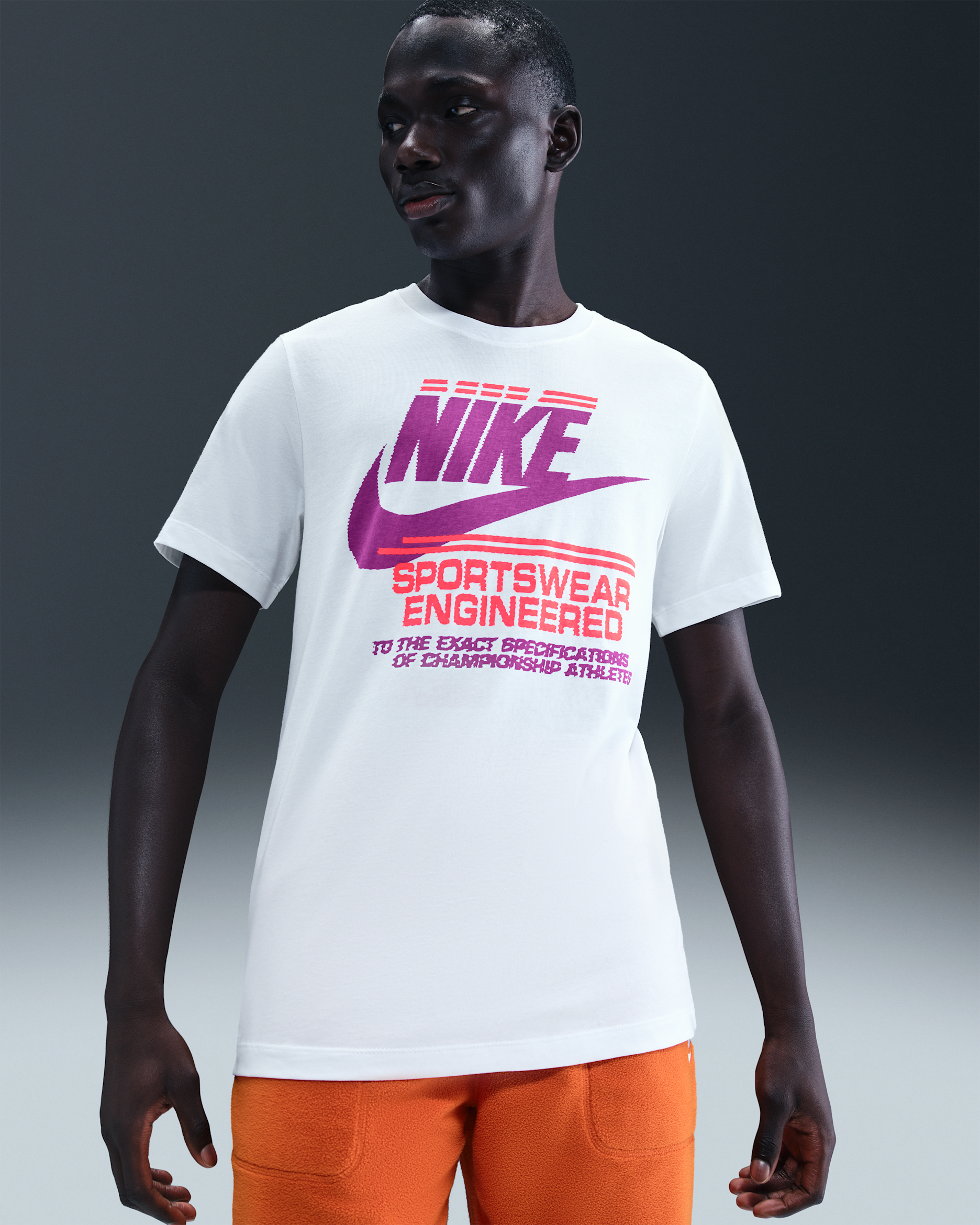 Nike Sportswear Men's T-Shirt - White/Bold Berry