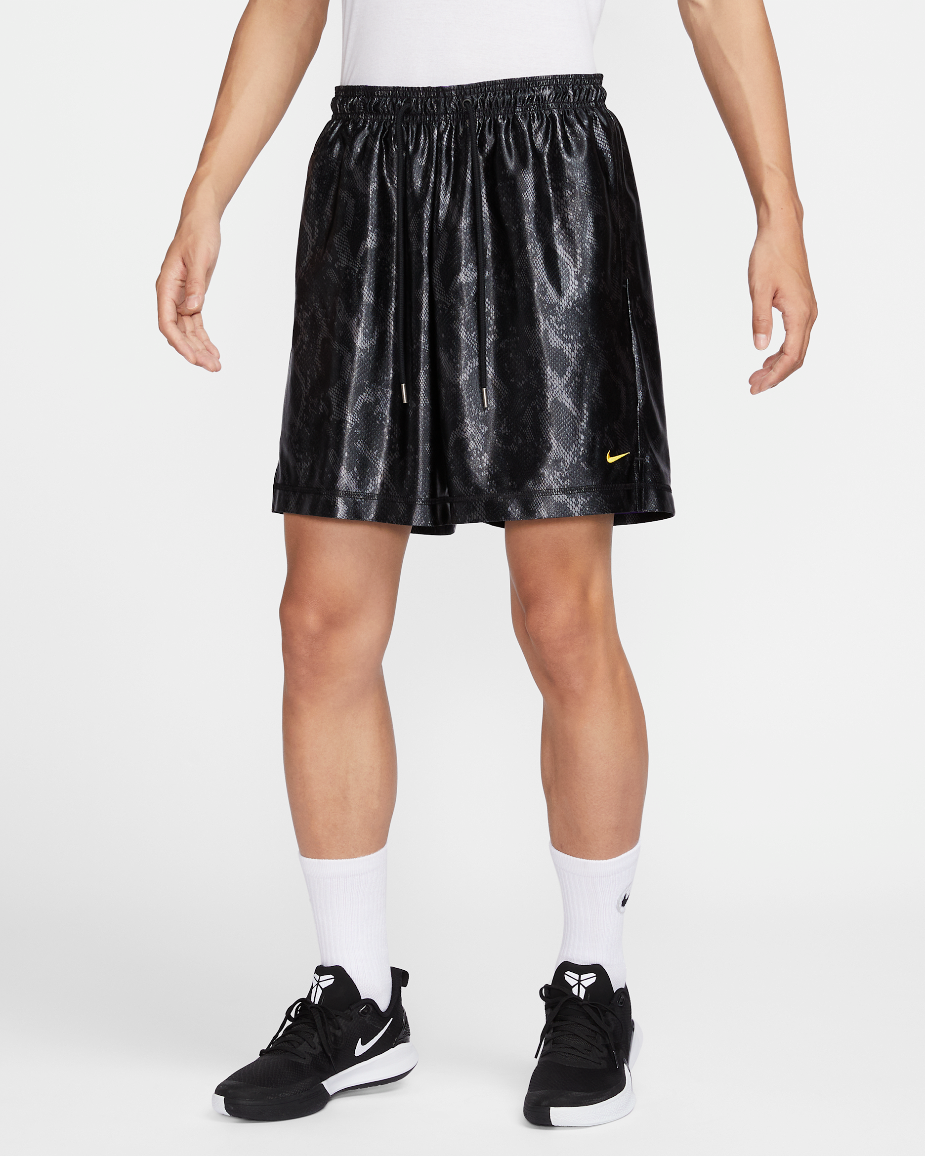 Kobe Men's 15cm (approx.) Dri-FIT Standard Issue Reversible Basketball Shorts - Black/Field Purple/Amarillo