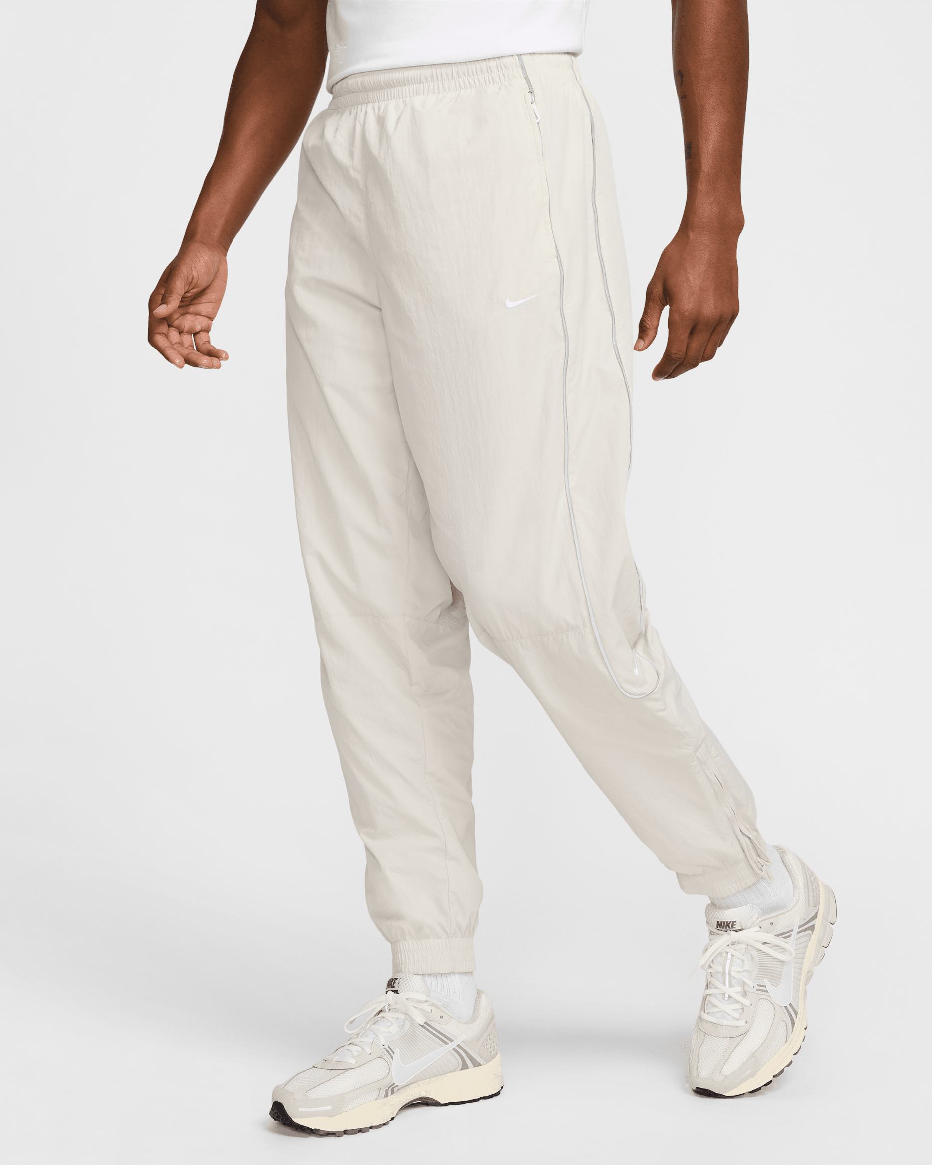 Nike Solo Swoosh Men's Track Pants - Light Bone/White