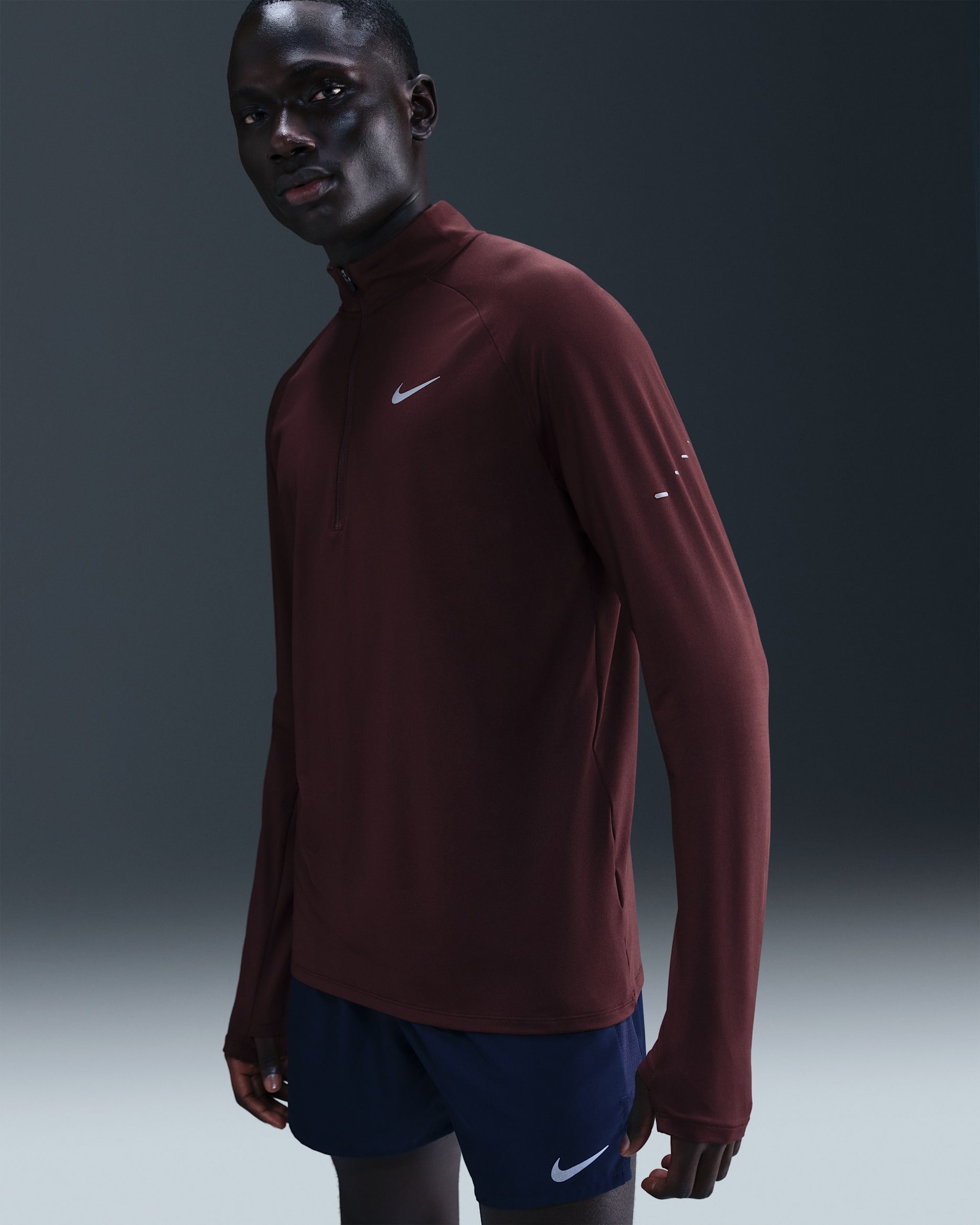 Playera de correr Dri-FIT de cierre de 1/4 para hombre Nike Stride - Burdeos enérgico