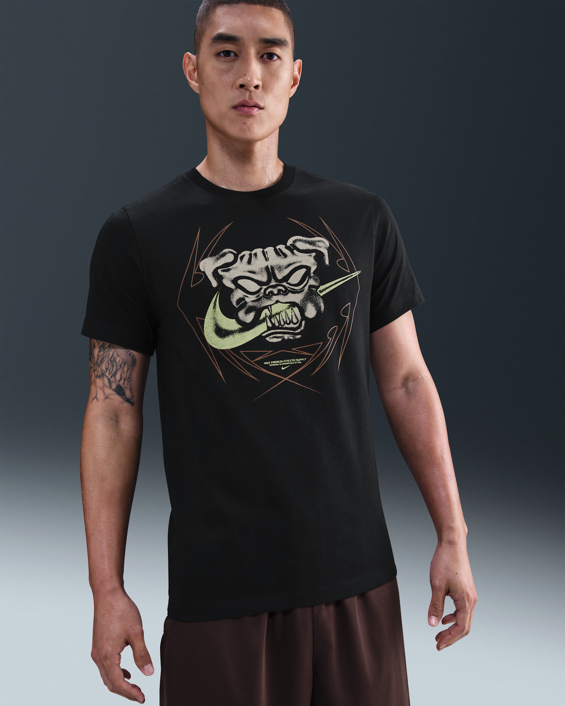 Nike Men's Training T-Shirt - Black