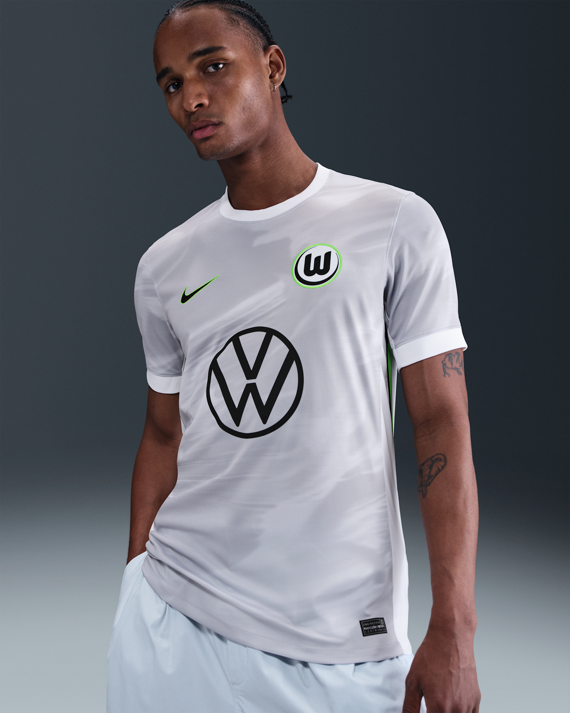 Kortærmet Vfl Wolfsburg 2025/26 Stadium Away Nike Dri-FIT Replica-fodboldtrøje til mænd - hvid/Wolf Grey/sort