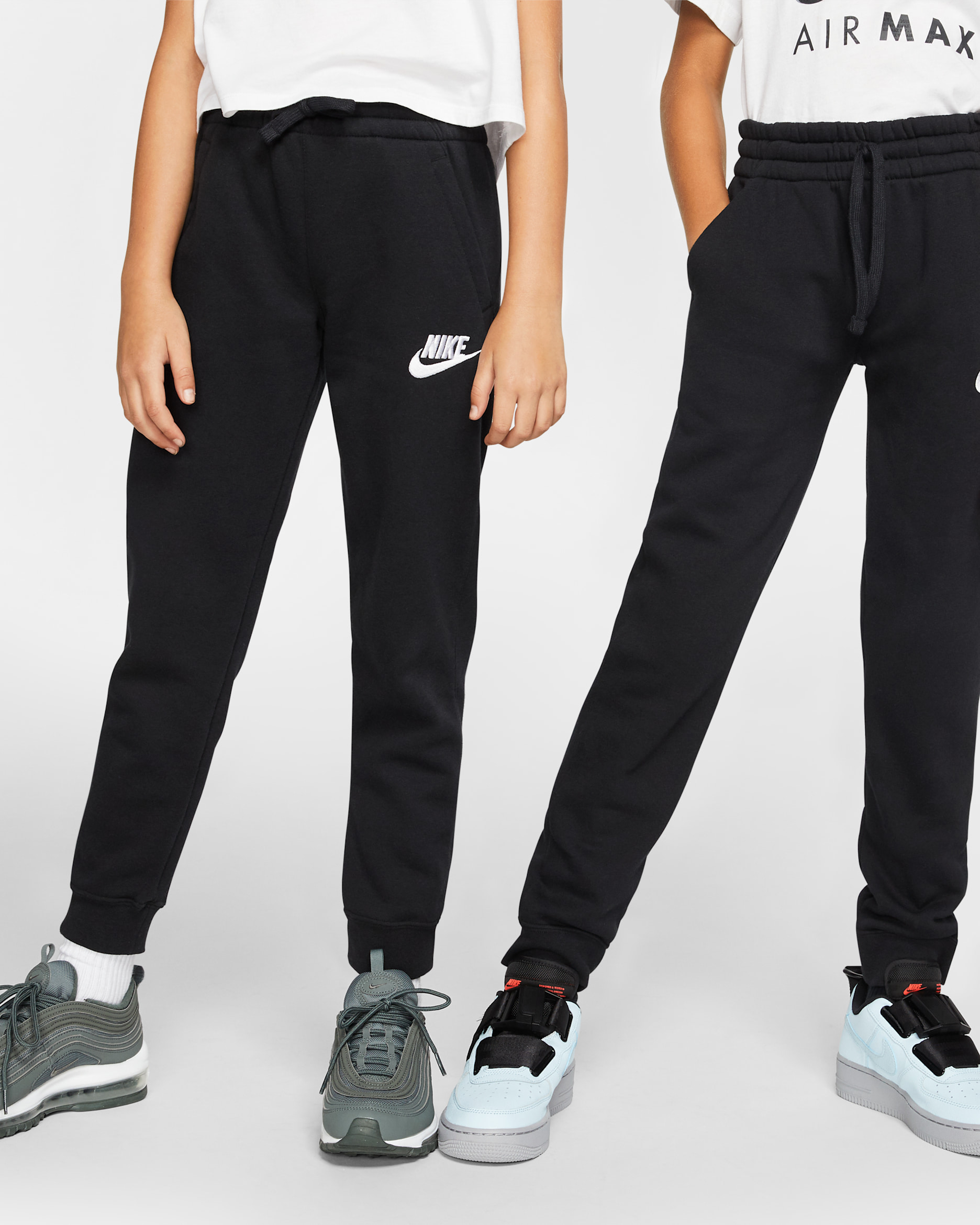 Nike Sportswear Club Fleece Older Kids' Trousers - Black/Black/White