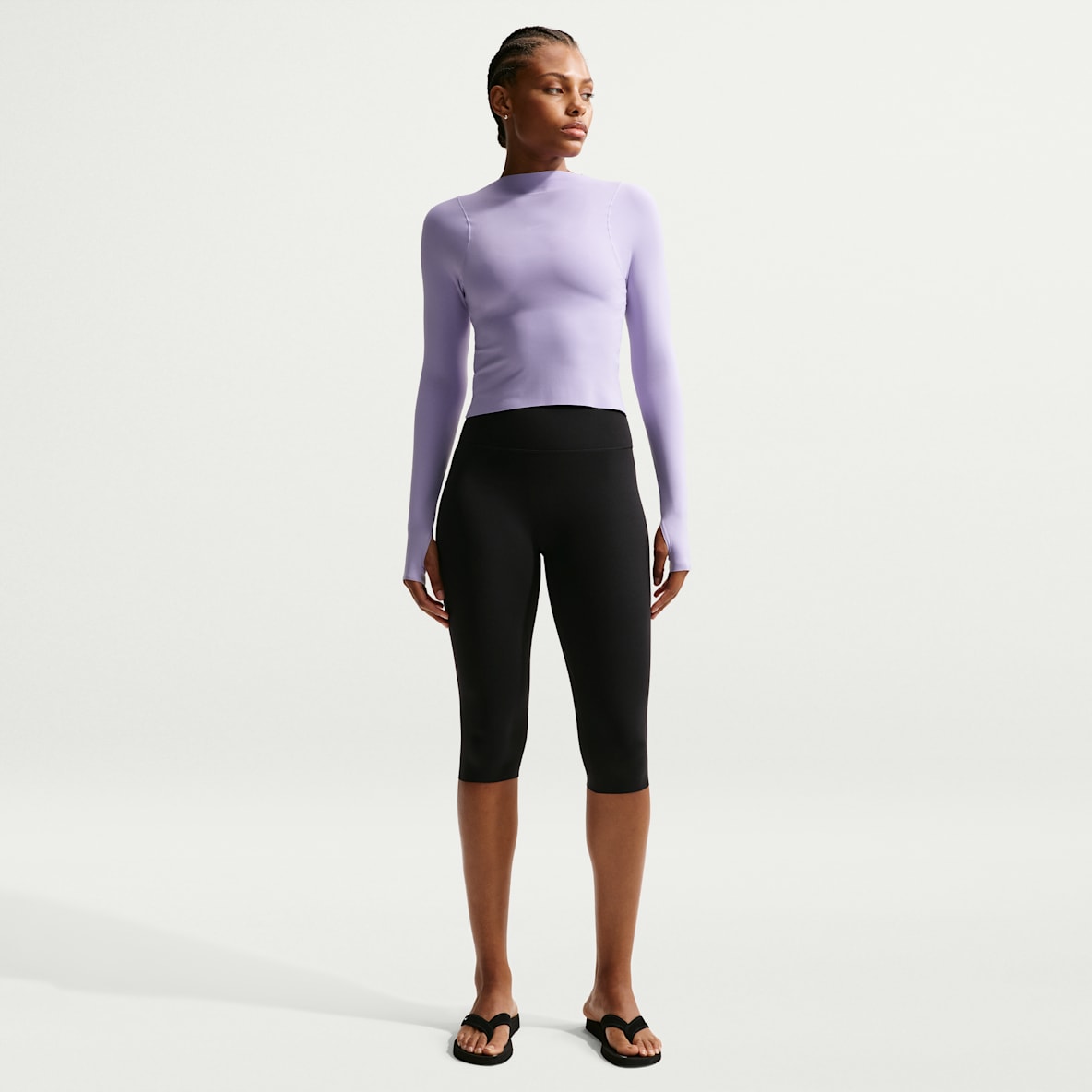 Nike Zenvy — Women's High-Waisted Capri Leggings
