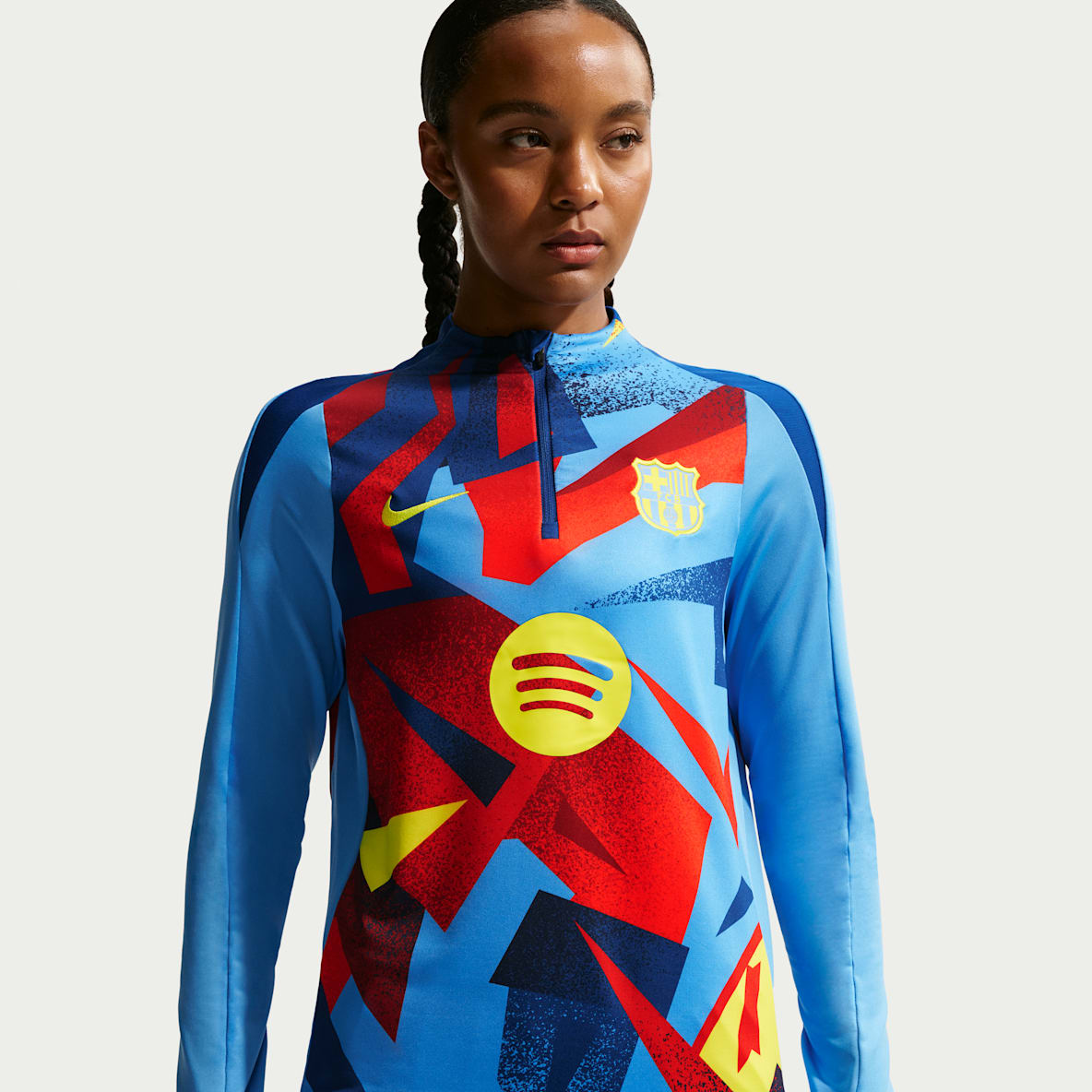 F.C. Barcelona Strike Fourth — Women's Nike Dri-FIT Football Pre-Match Drill Top