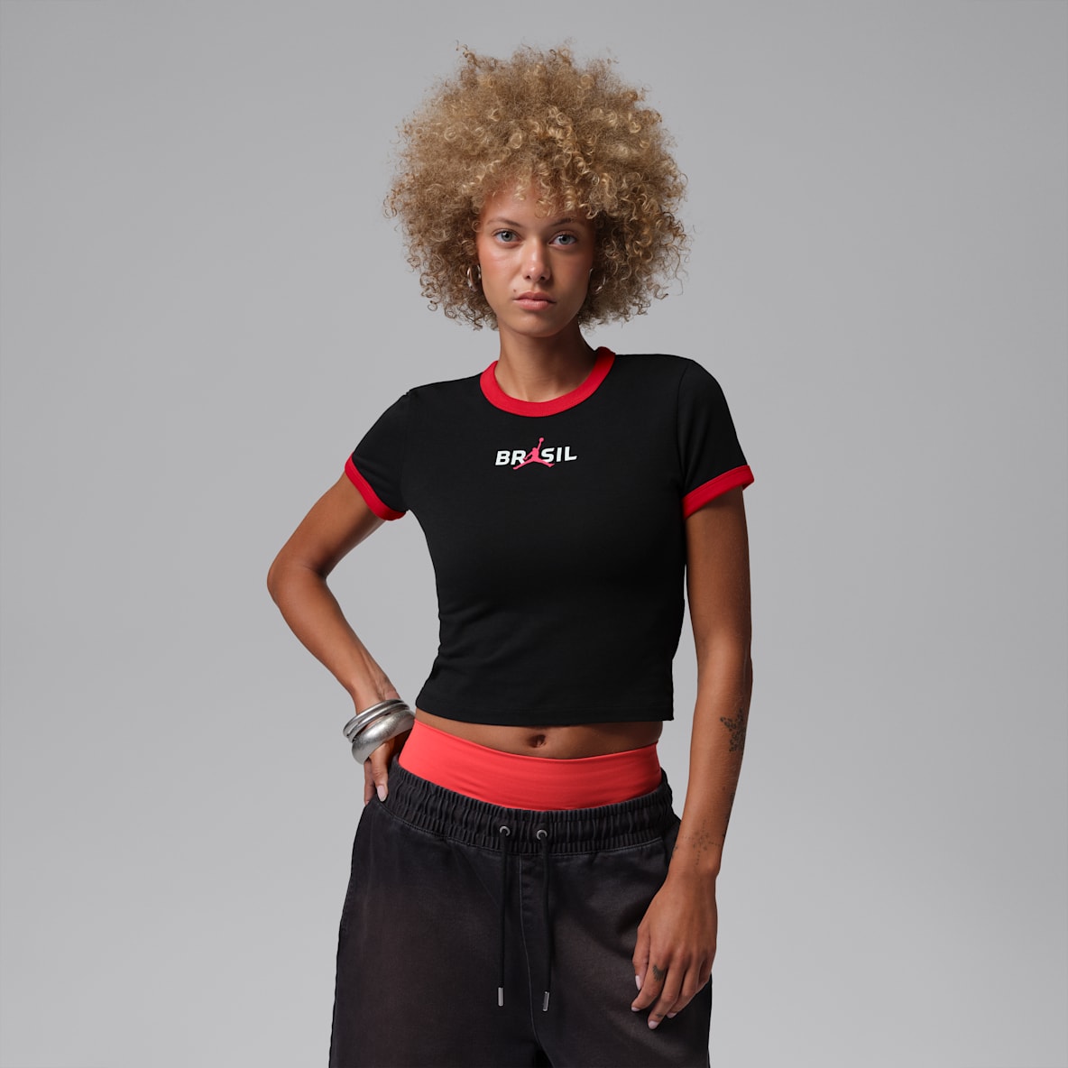 Jordan — Women's Graphic Brazil Crew-Neck Top